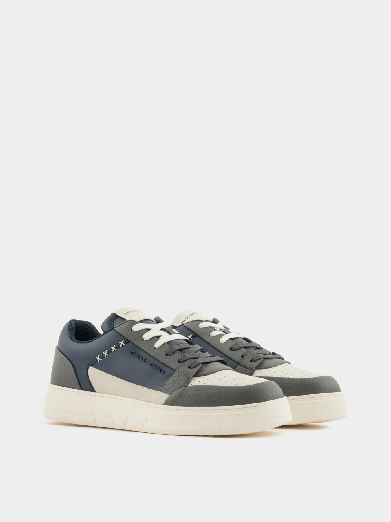 Кроссовки Emporio Armani модель X4X657-XR101-T848 Фото