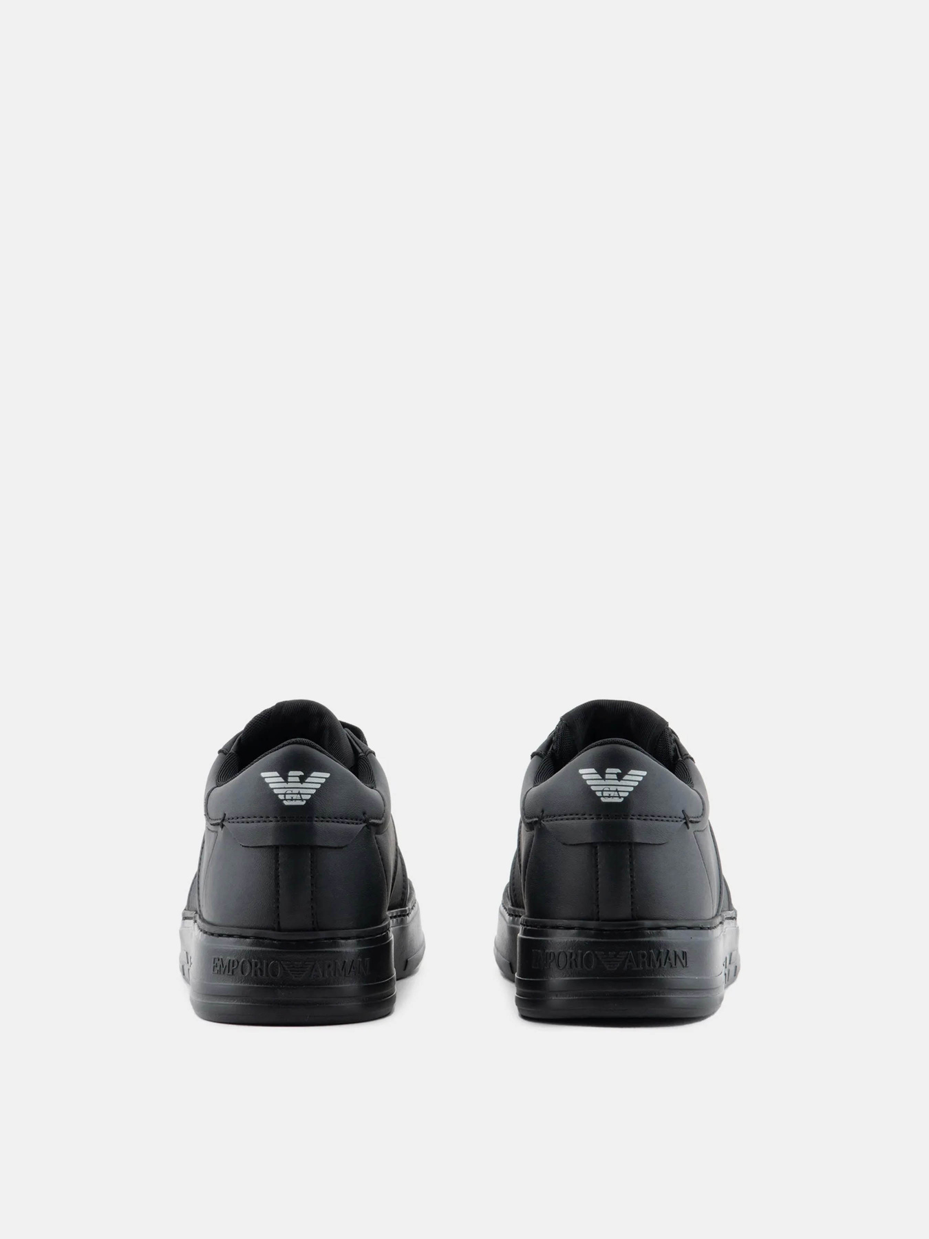 Кроссовки Emporio Armani модель X4X570-XN840-K001 Фото