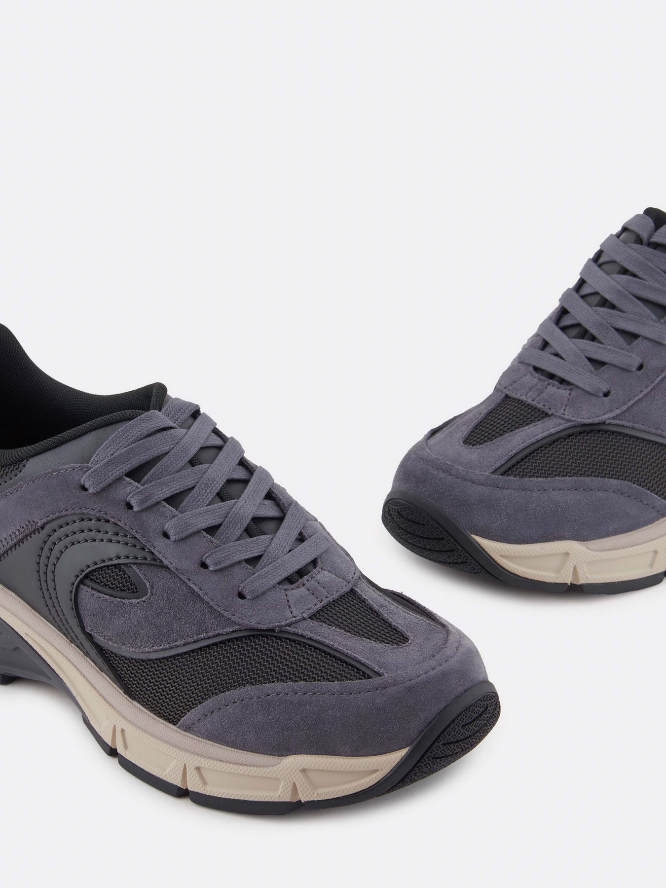 Кроссовки Emporio Armani Travel Essentials модель EM000262-AF10838-M8045 Фото