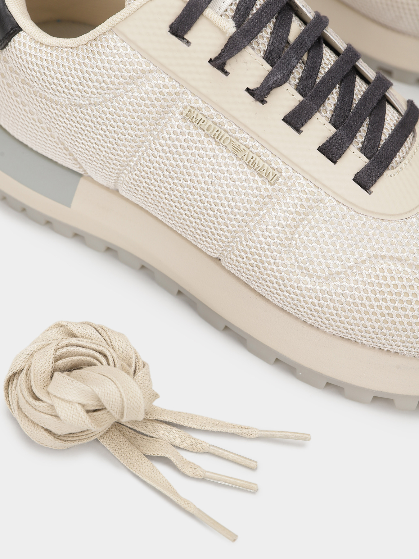 Кроссовки Emporio Armani модель X4X684-XR324-T490 Фото