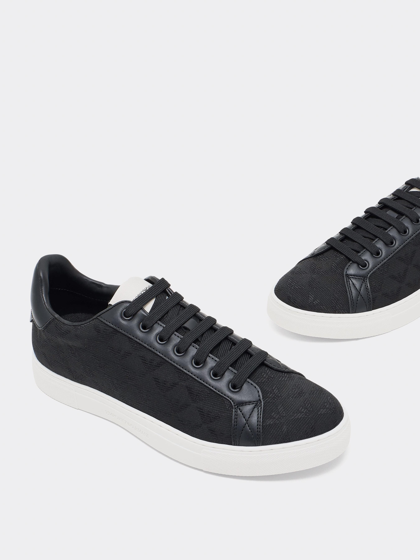 Кеды низкие Emporio Armani модель EM003843-AF20003-MC012 Кеды низкие Emporio Armani модель EM003843-AF20003-MC012 Фото