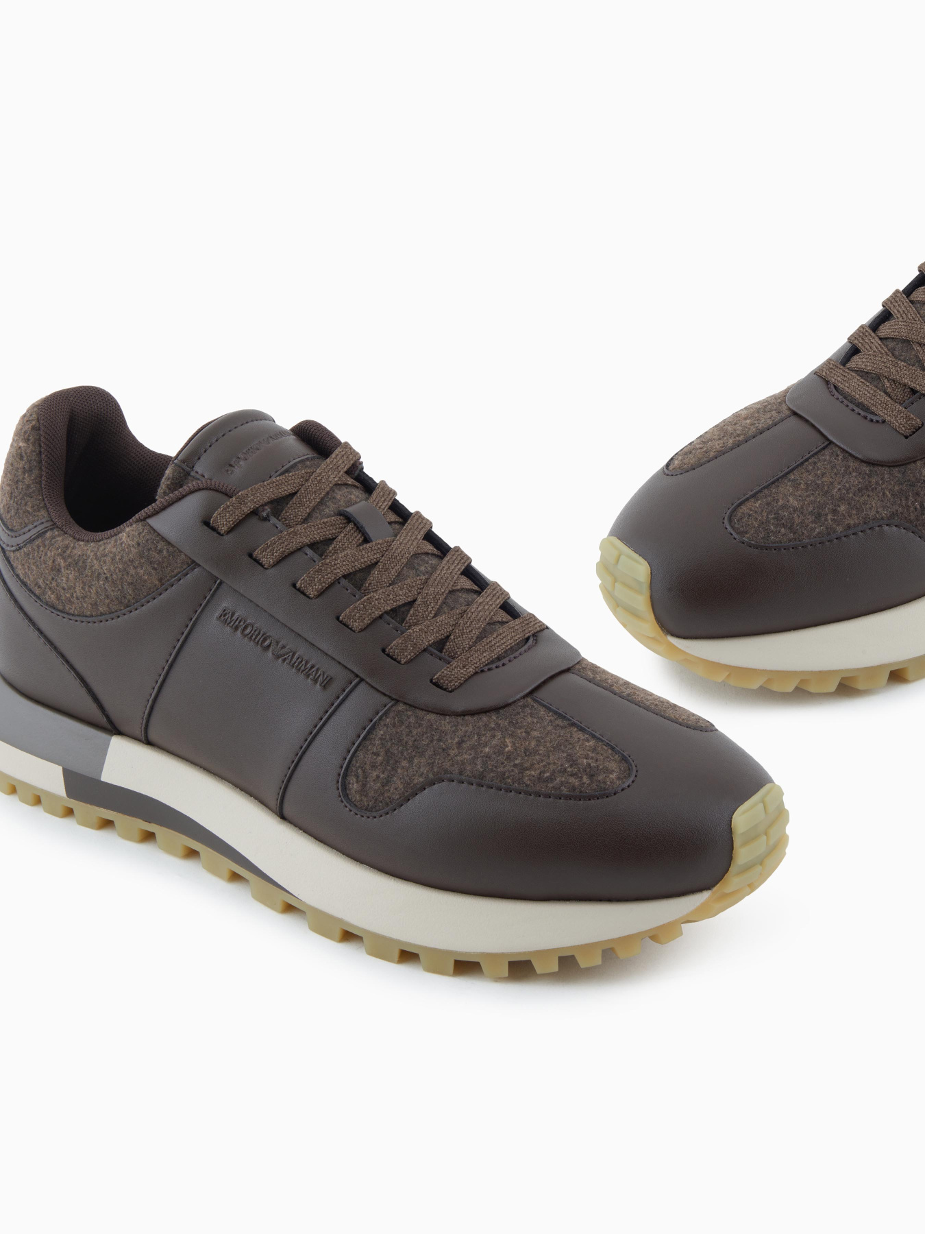 Кросівки повсякденні Emporio Armani модель EM002851-AF18013-Z6004 Фото