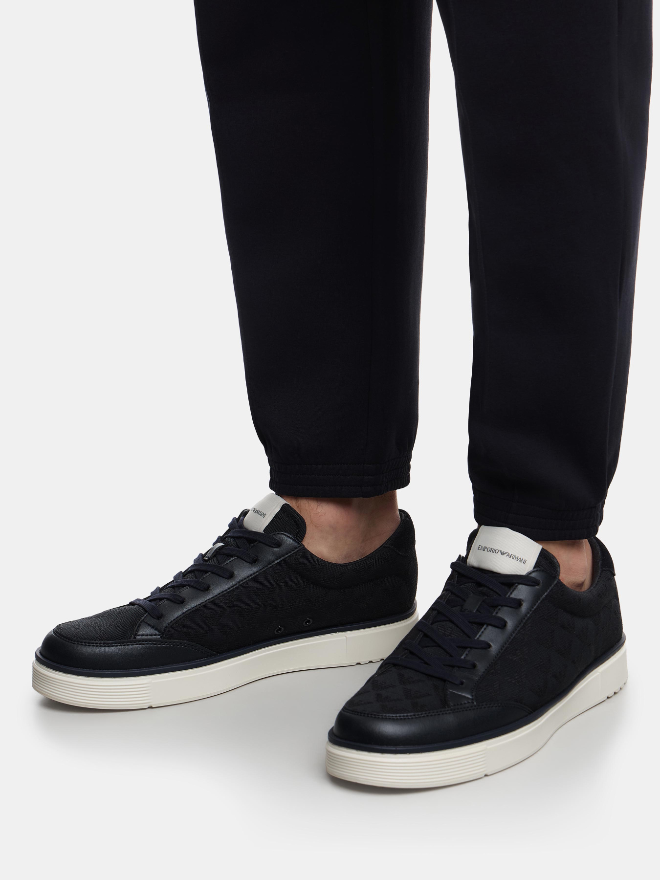 Кеды низкие Emporio Armani модель EM004782-AF23199-MB483 Фото