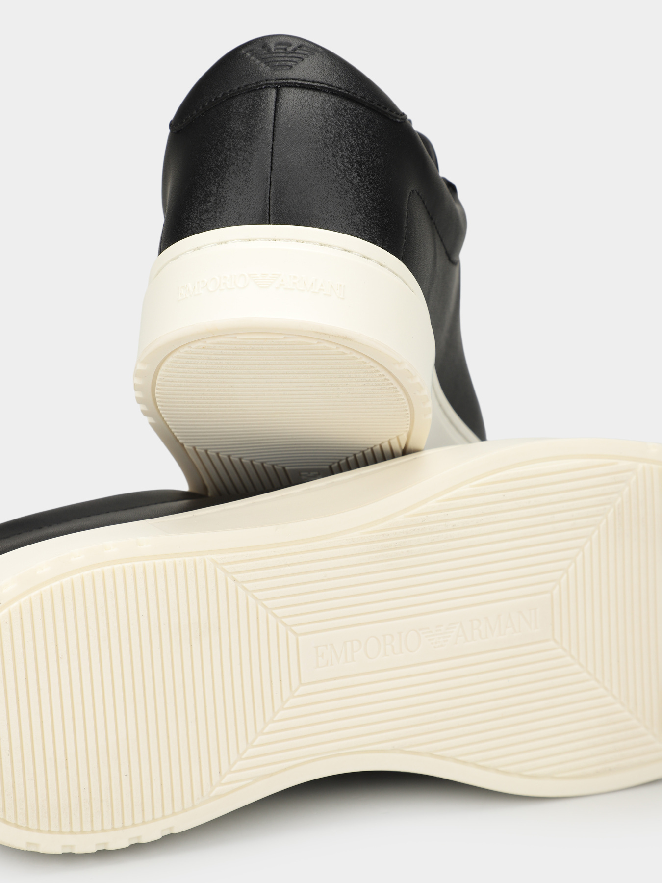 Кеды низкие Emporio Armani модель EM004783-AF20004-UC001 Фото