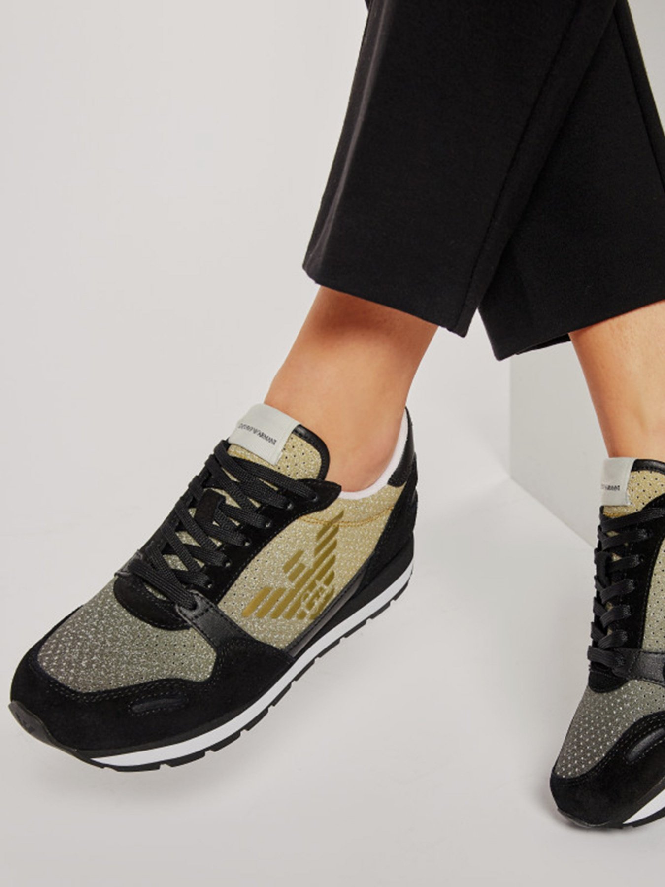 Кроссовки Emporio Armani модель X3X058-XM684-R448 Фото