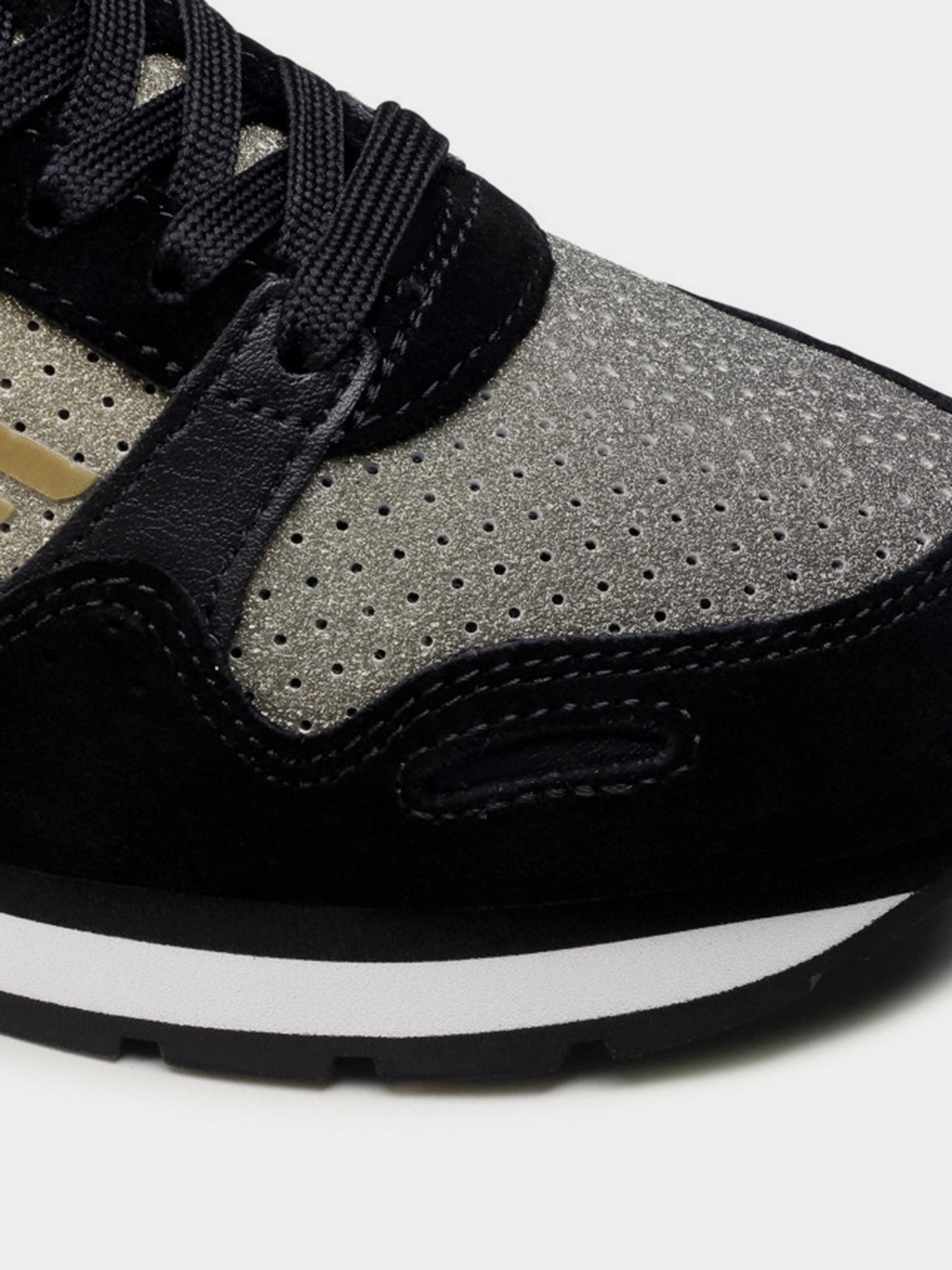 Кросівки повсякденні Emporio Armani модель X3X058-XM684-R448 Фото