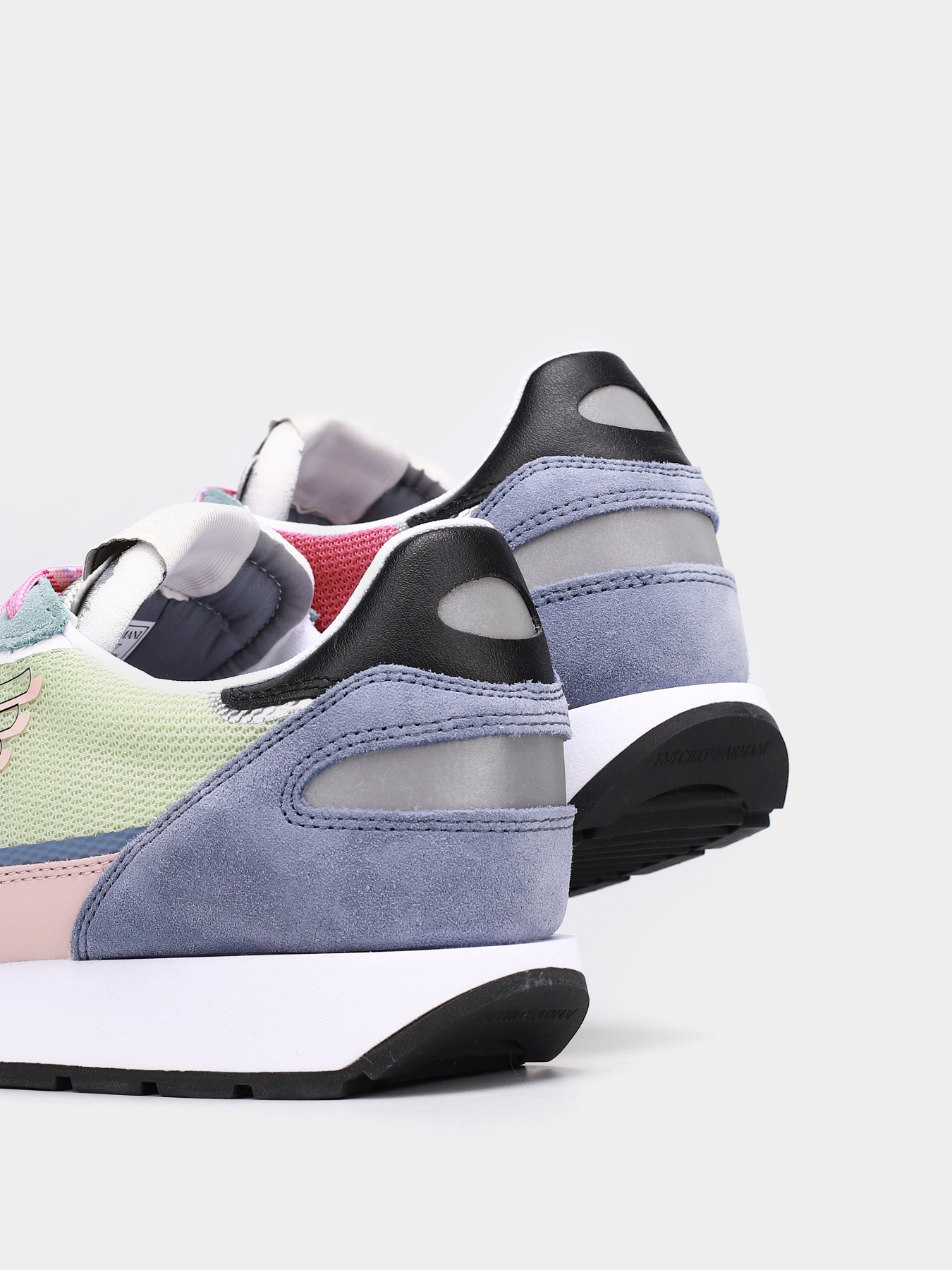 Кроссовки повседневные Emporio Armani модель X3X058-XM687-K492 Фото