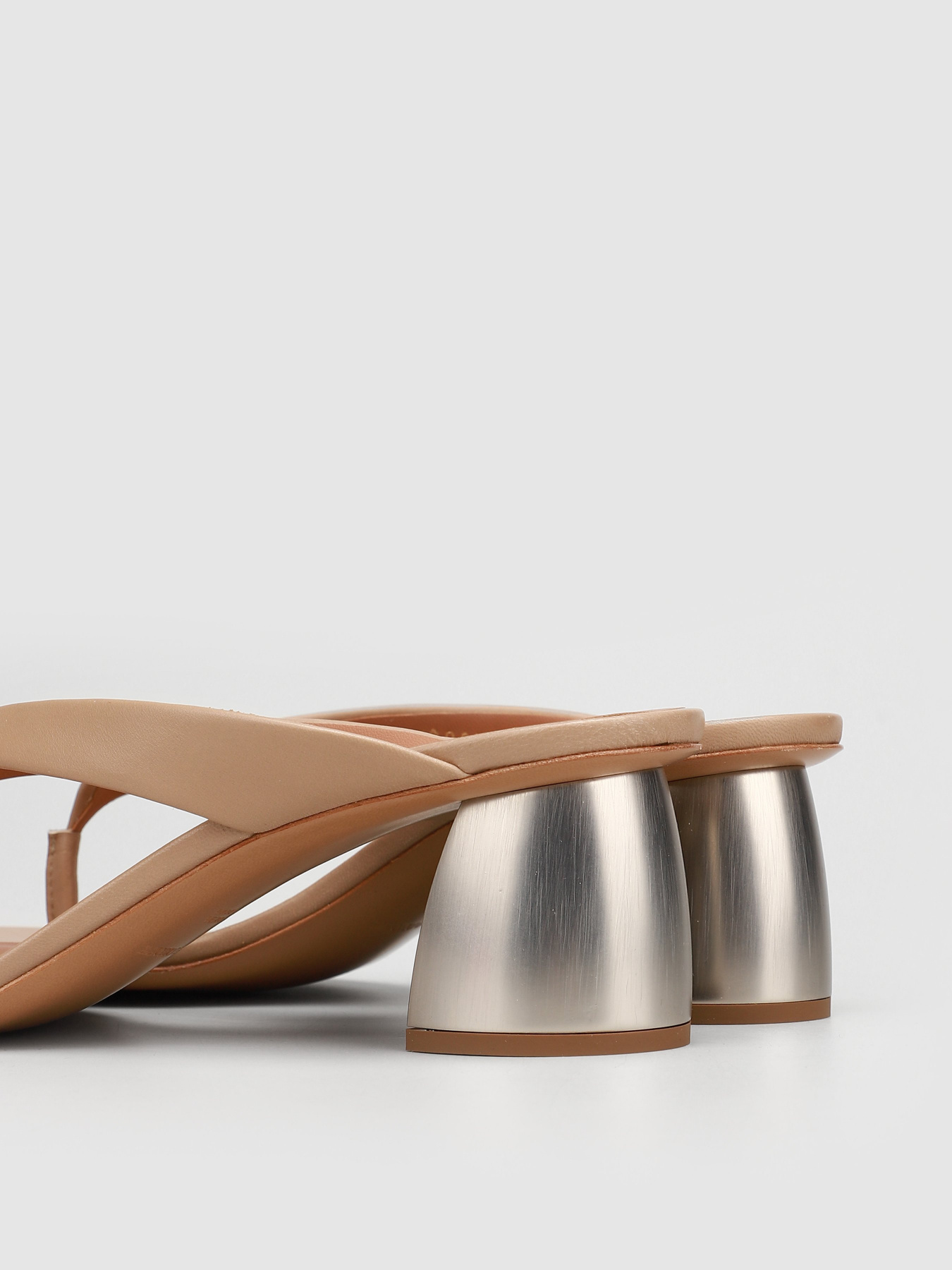 Сабо Emporio Armani модель X3Q074-XF271-00001 Фото