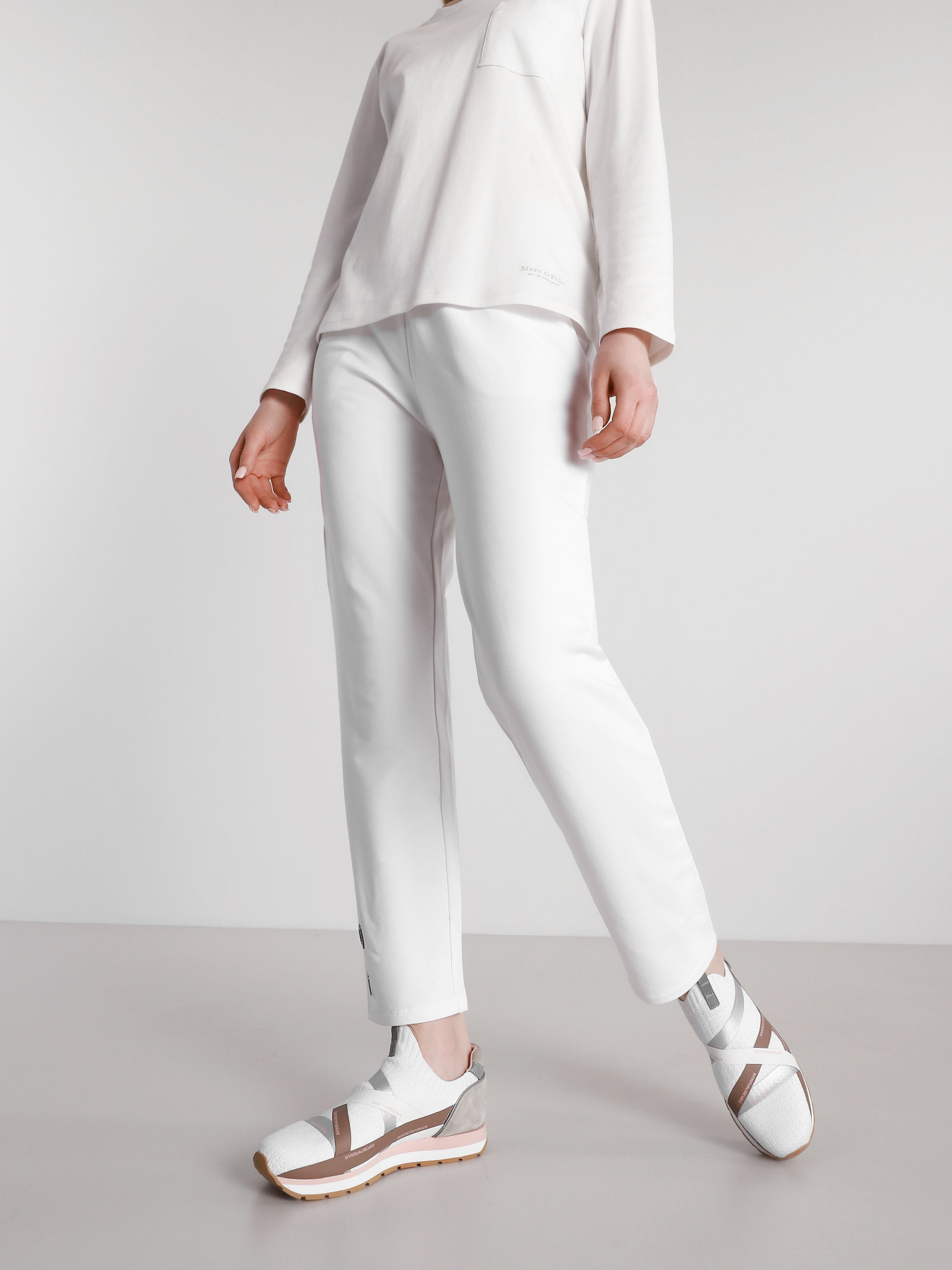 Кроссовки Emporio Armani модель X3X128-XM691-R912 Фото