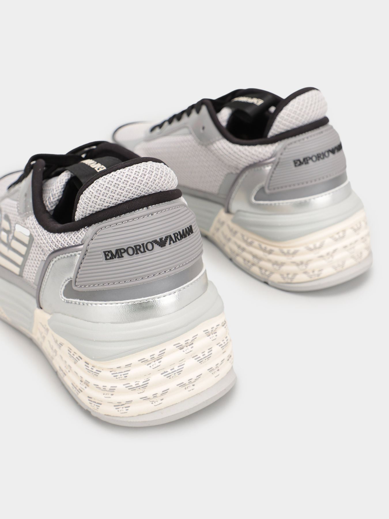 Кроссовки повседневные Emporio Armani модель X3X126-XN208-Q868 Кроссовки повседневные Emporio Armani модель X3X126-XN208-Q868 Фото