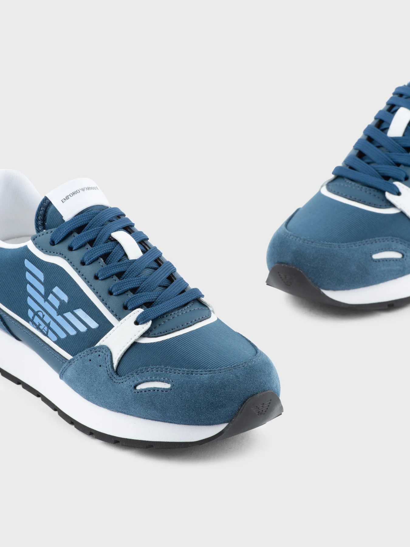 Кросівки Emporio Armani Модель X3X058-XN313-S124 Фото