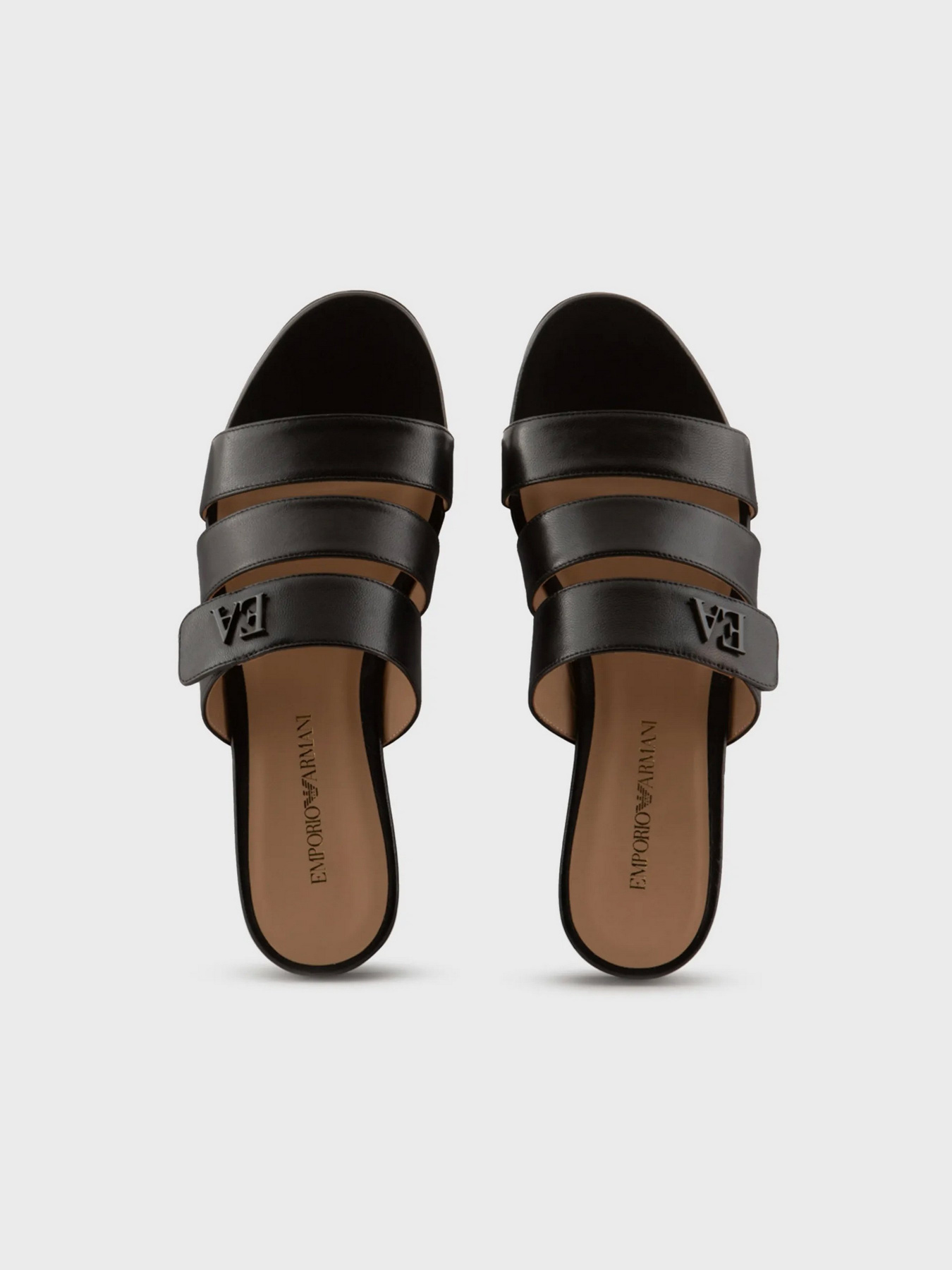 Шлепанцы Emporio Armani модель X3P816-XF271-00002 Фото