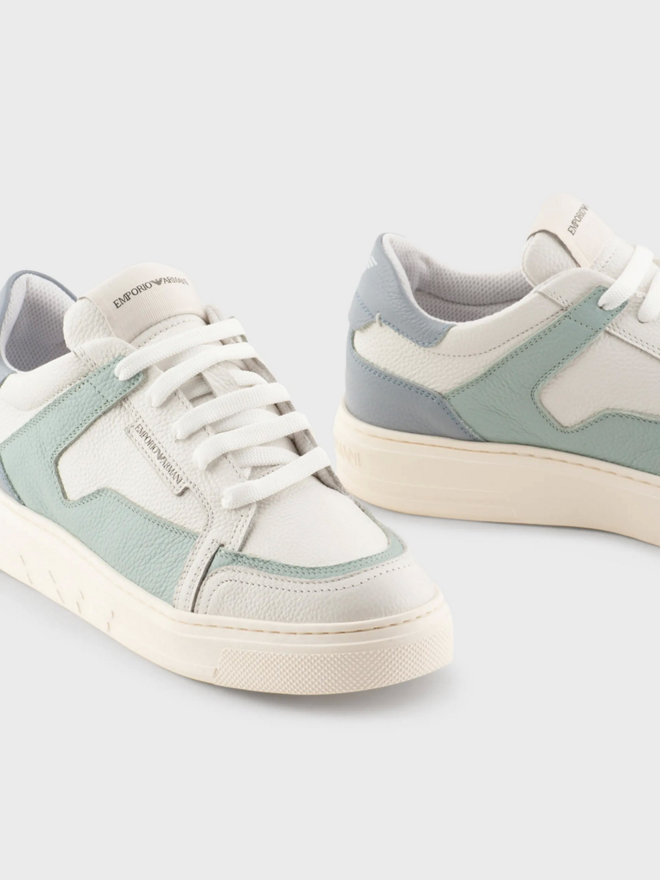 Кросівки повсякденні Emporio Armani модель X3X188-XF725-S824 Кросівки повсякденні Emporio Armani модель X3X188-XF725-S824 Фото