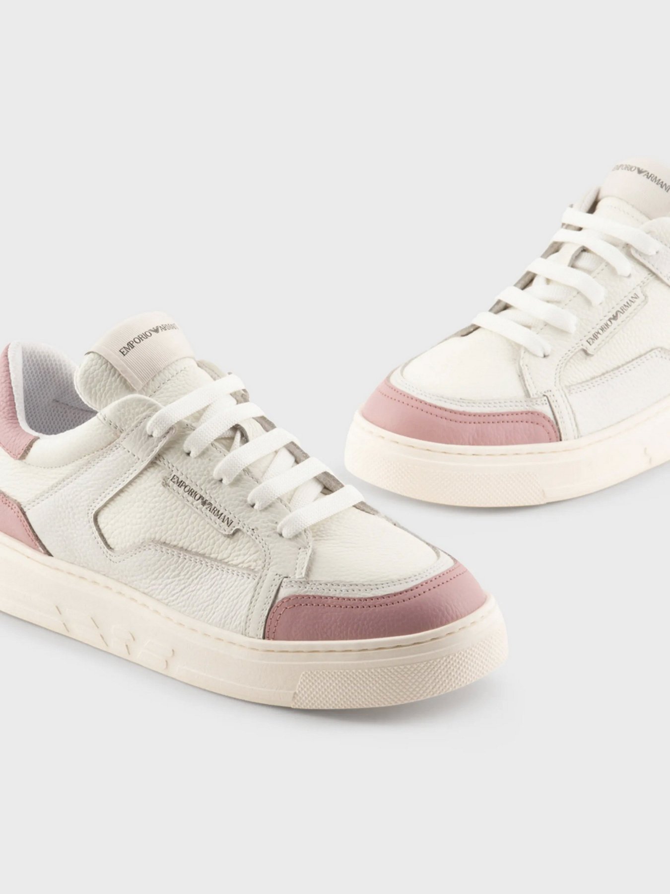 Кроссовки Emporio Armani модель X3X188-XF725-S825 Фото