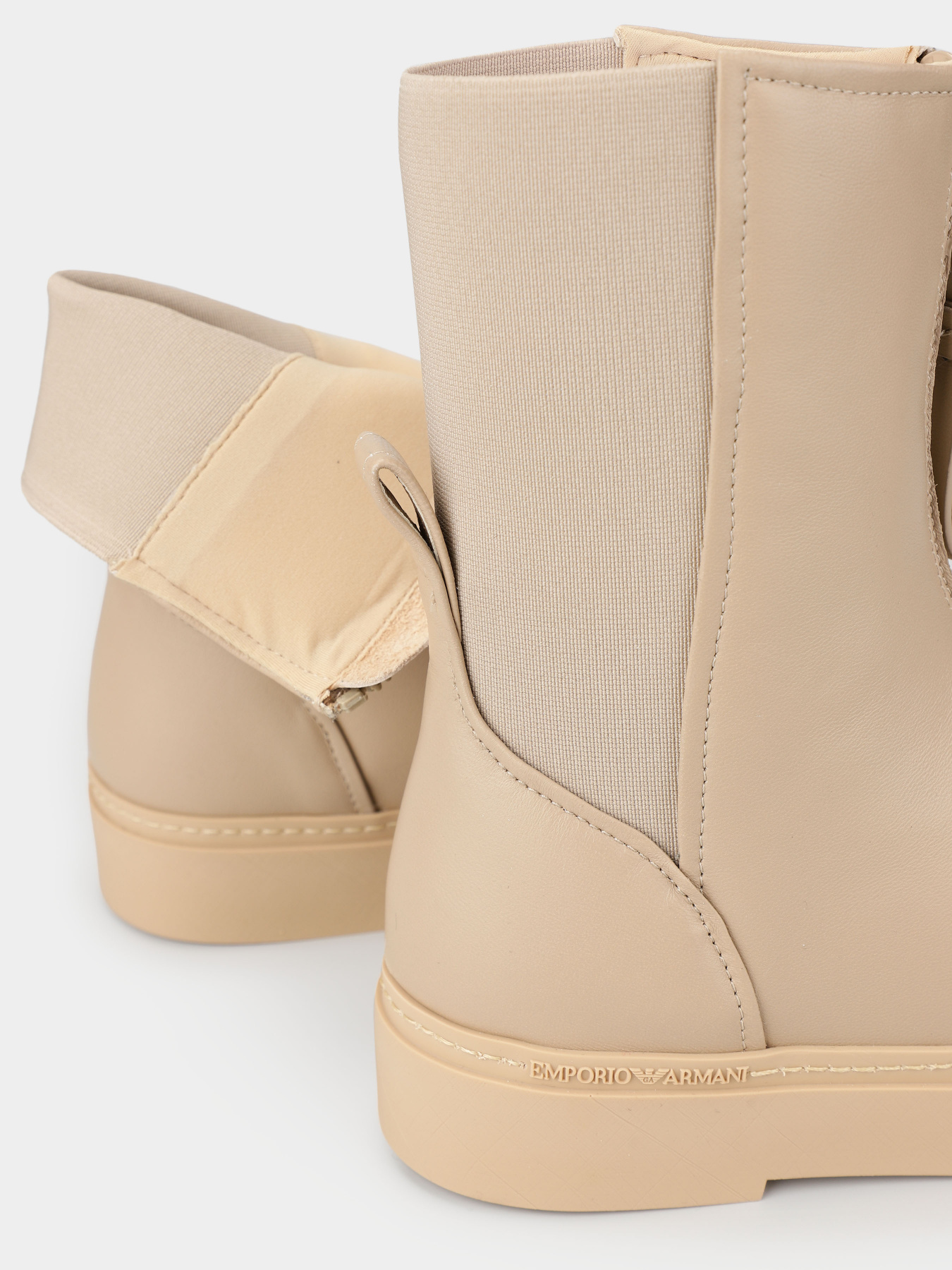 Ботинки Emporio Armani модель X3N172-XN896-A645 Фото