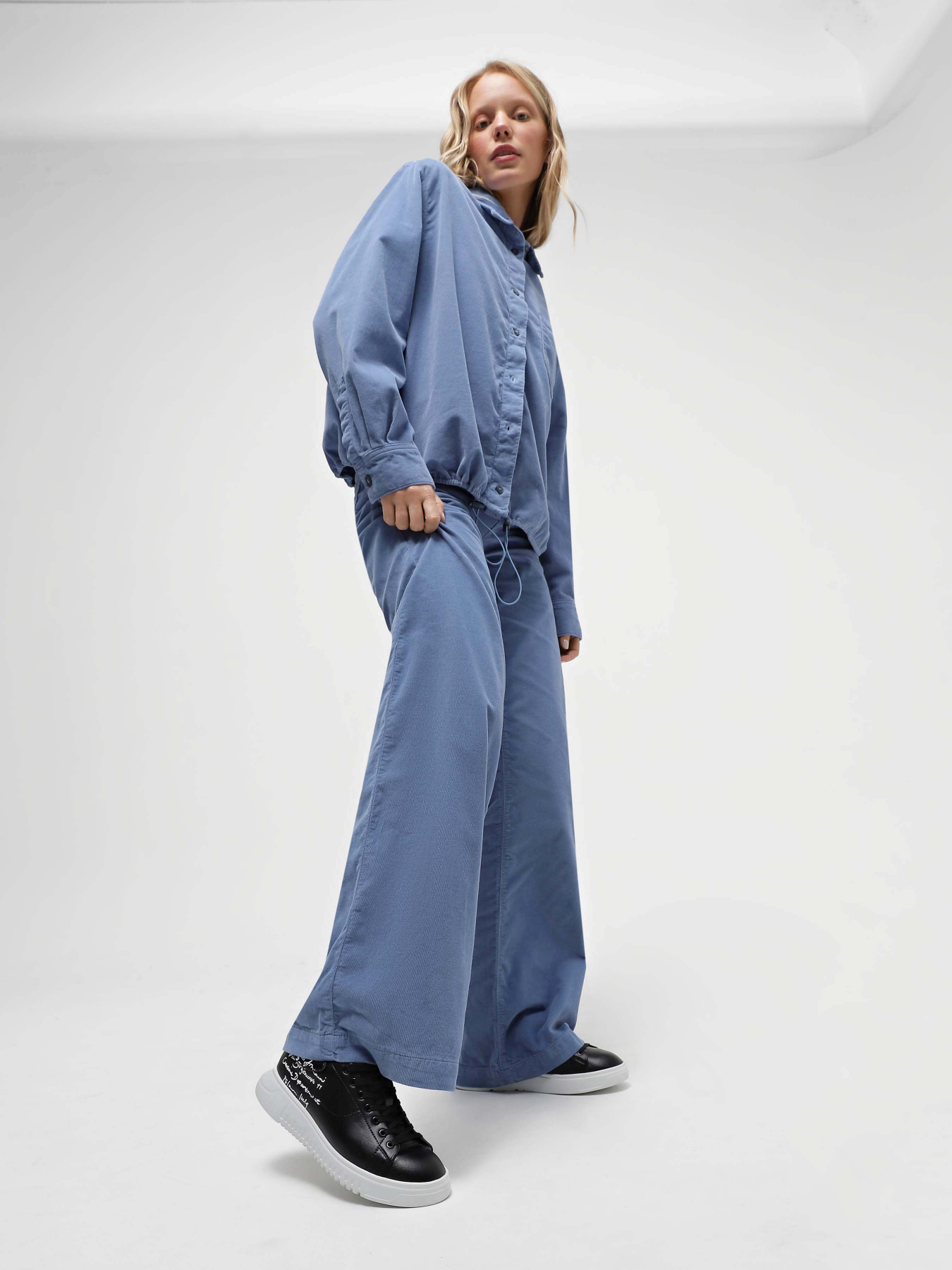 Кеды низкие Emporio Armani модель X3X024-XN894-A120 Фото