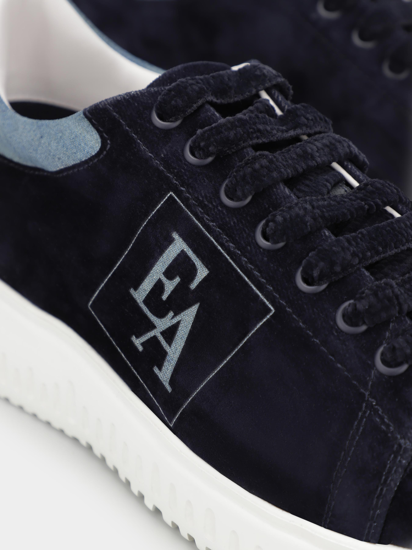 Кроссовки Emporio Armani модель X3X024-XD402-00285 Фото