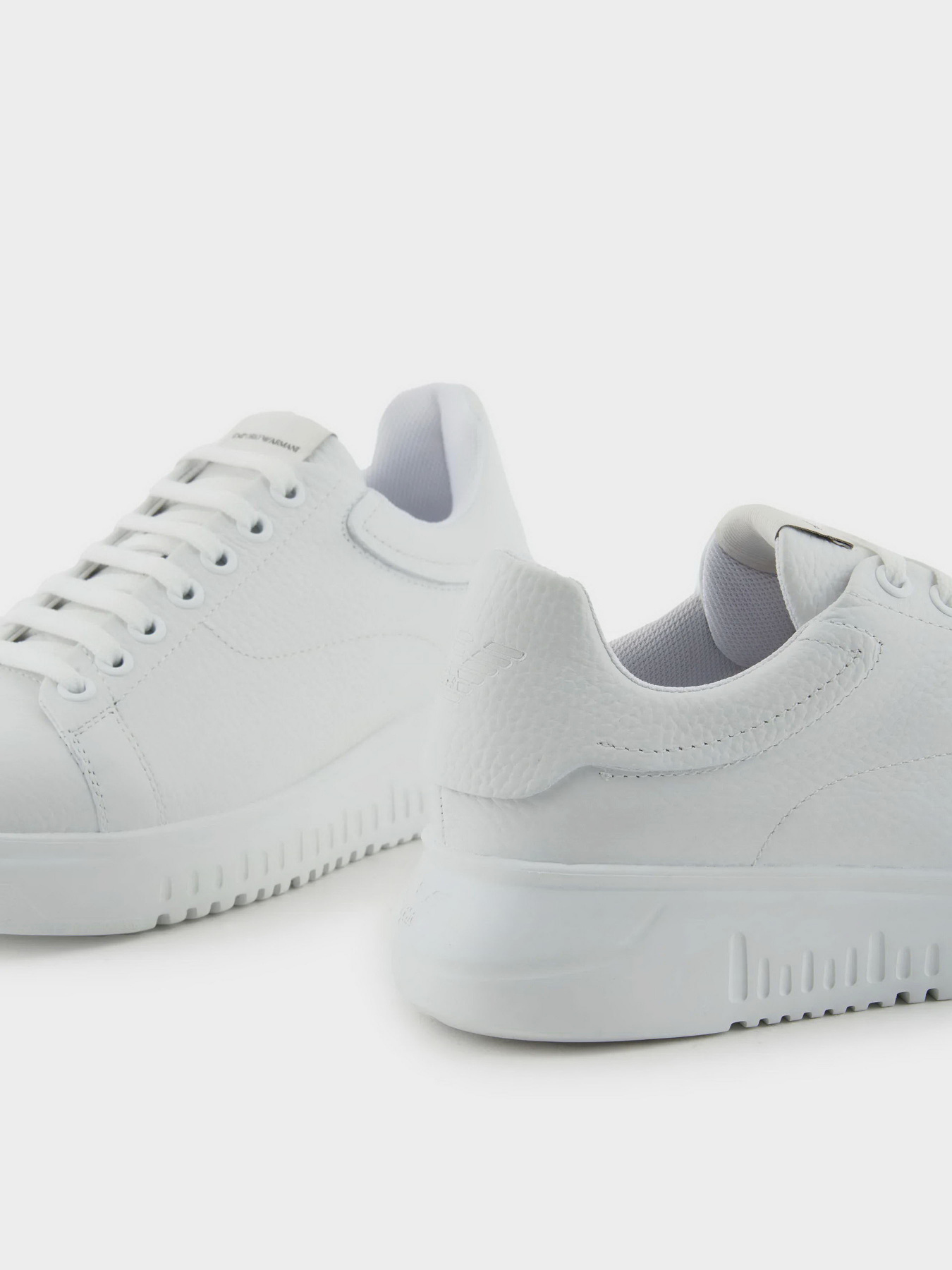 Кроссовки Emporio Armani модель X3X024-XF768-00001 Фото