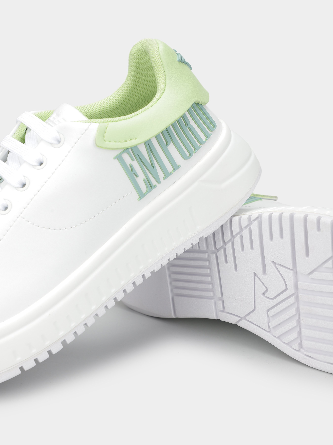 Кроссовки повседневные Emporio Armani модель X3X024-XR127-C683 Фото