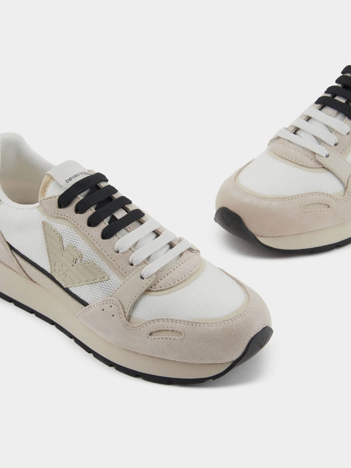 Кроссовки повседневные Emporio Armani модель X3X058-XN730-R040 Фото