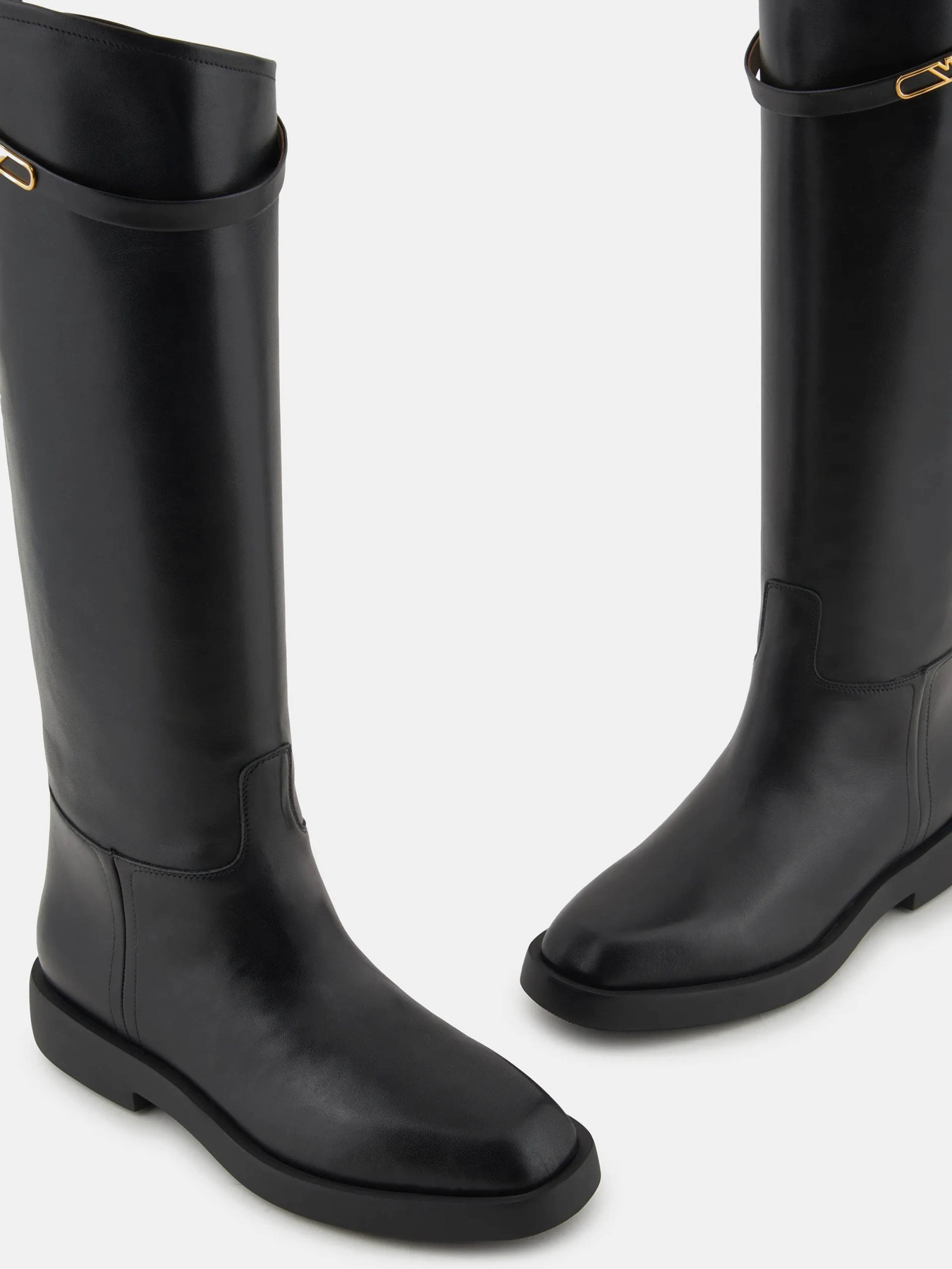 Сапоги Emporio Armani модель EW000422-AF11991-UC001 Фото