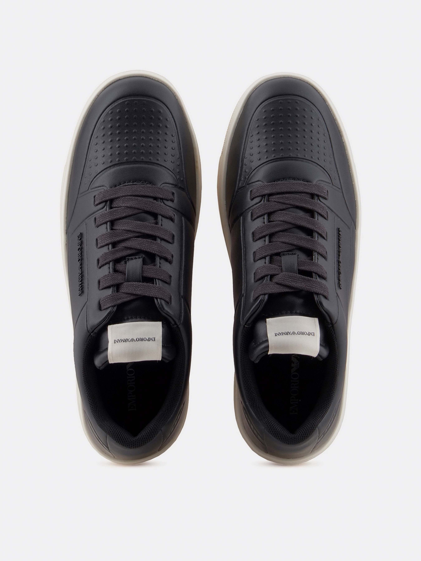 Кроссовки повседневные Emporio Armani модель X3X227-XF805-00002 Фото