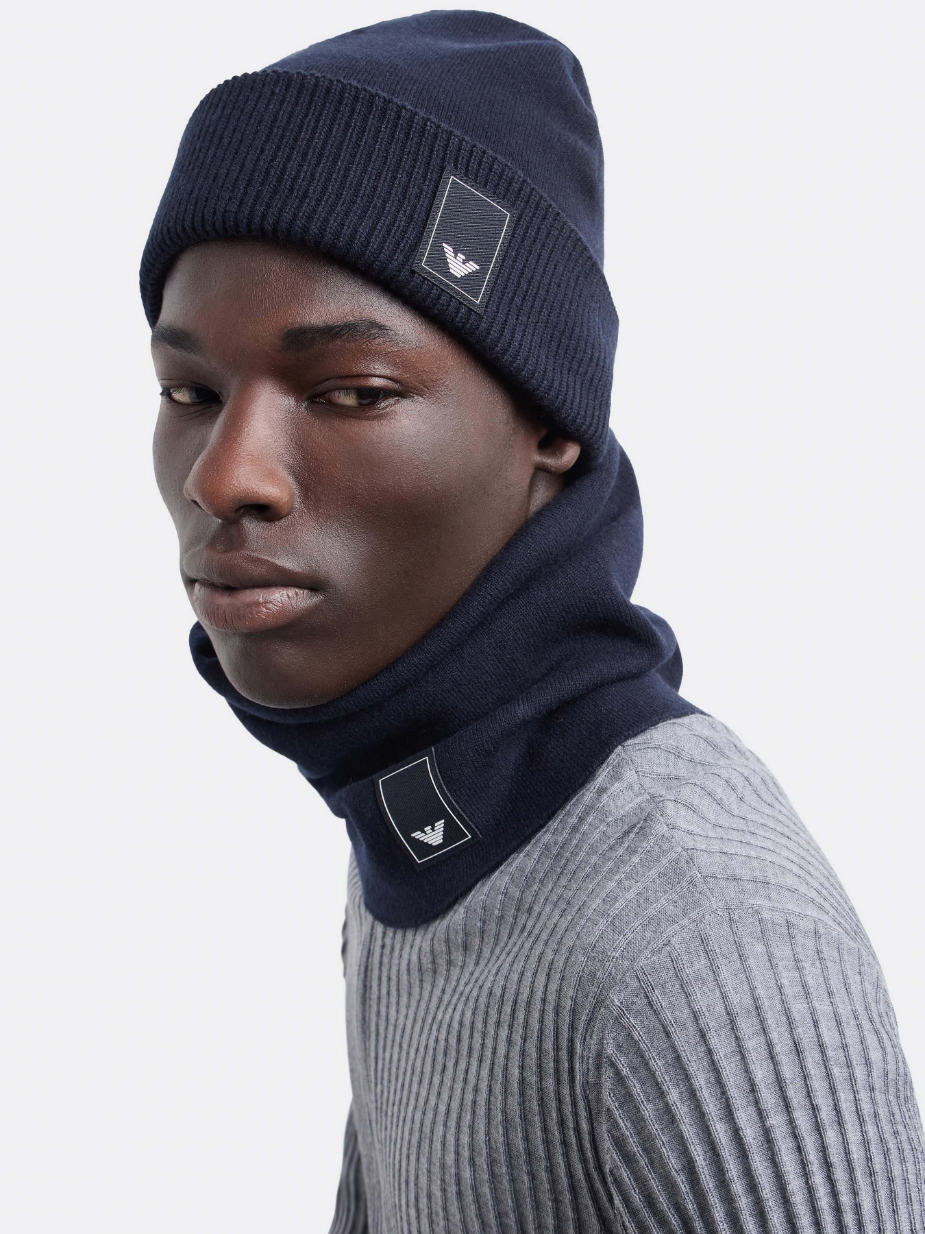 Шапка Emporio Armani модель EM000431-AF10401-UB118 Фото