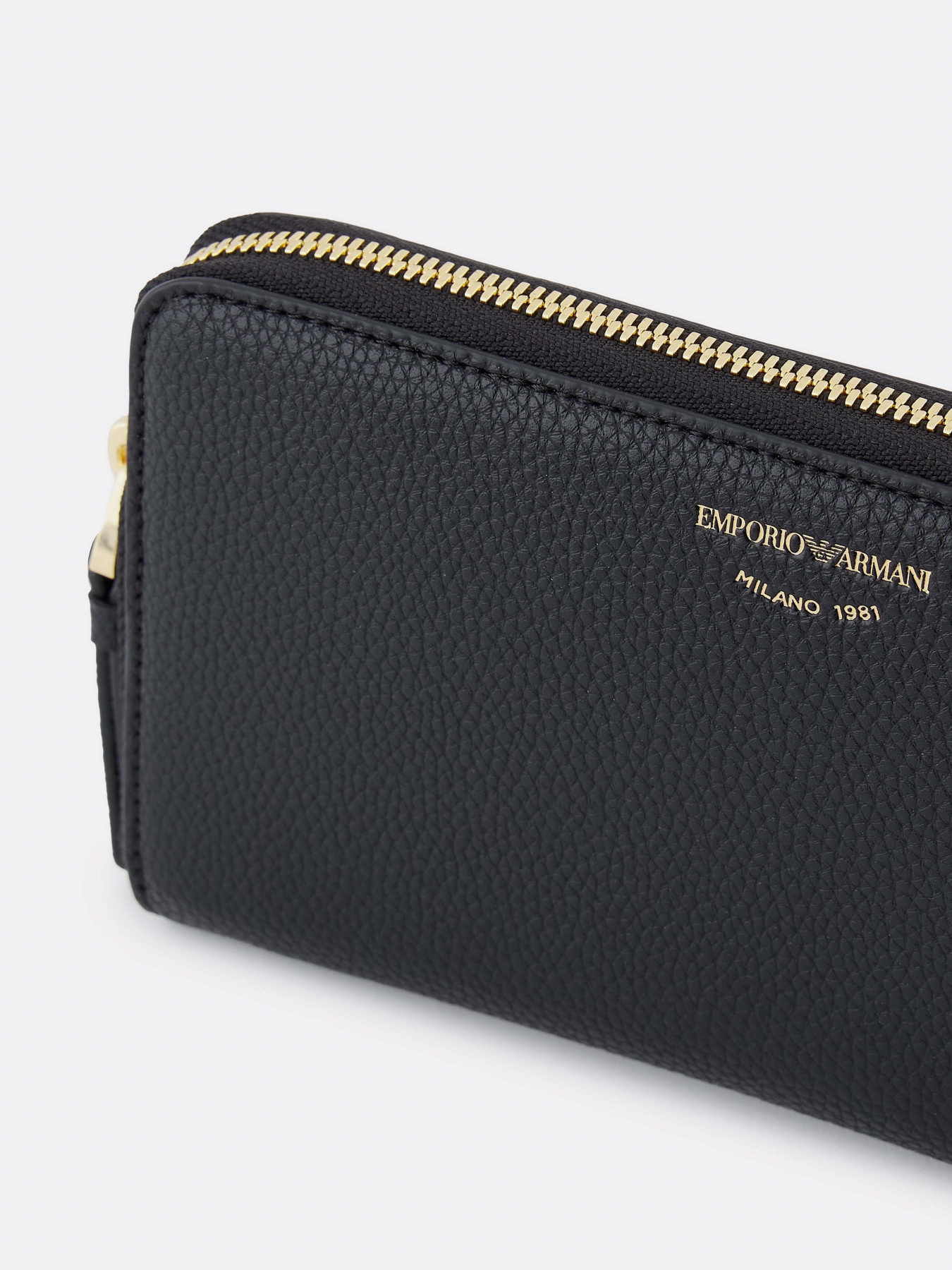 Гаманець Emporio Armani модель EW000366-AF11953-UC001 Гаманець Emporio Armani модель EW000366-AF11953-UC001 Фото