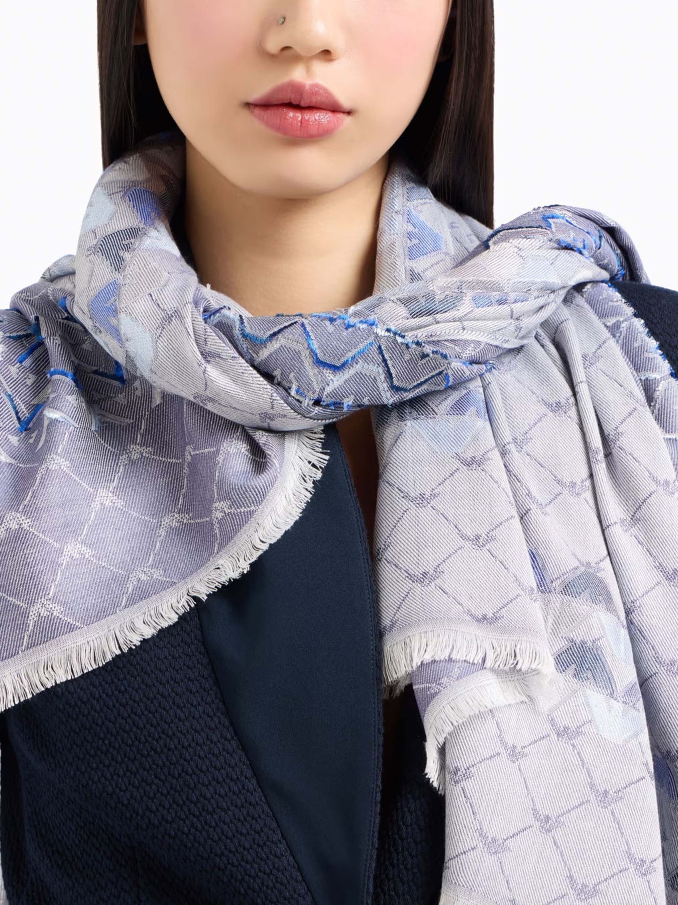 Шарф Emporio Armani модель EW001861-AF15670-UB092 Фото