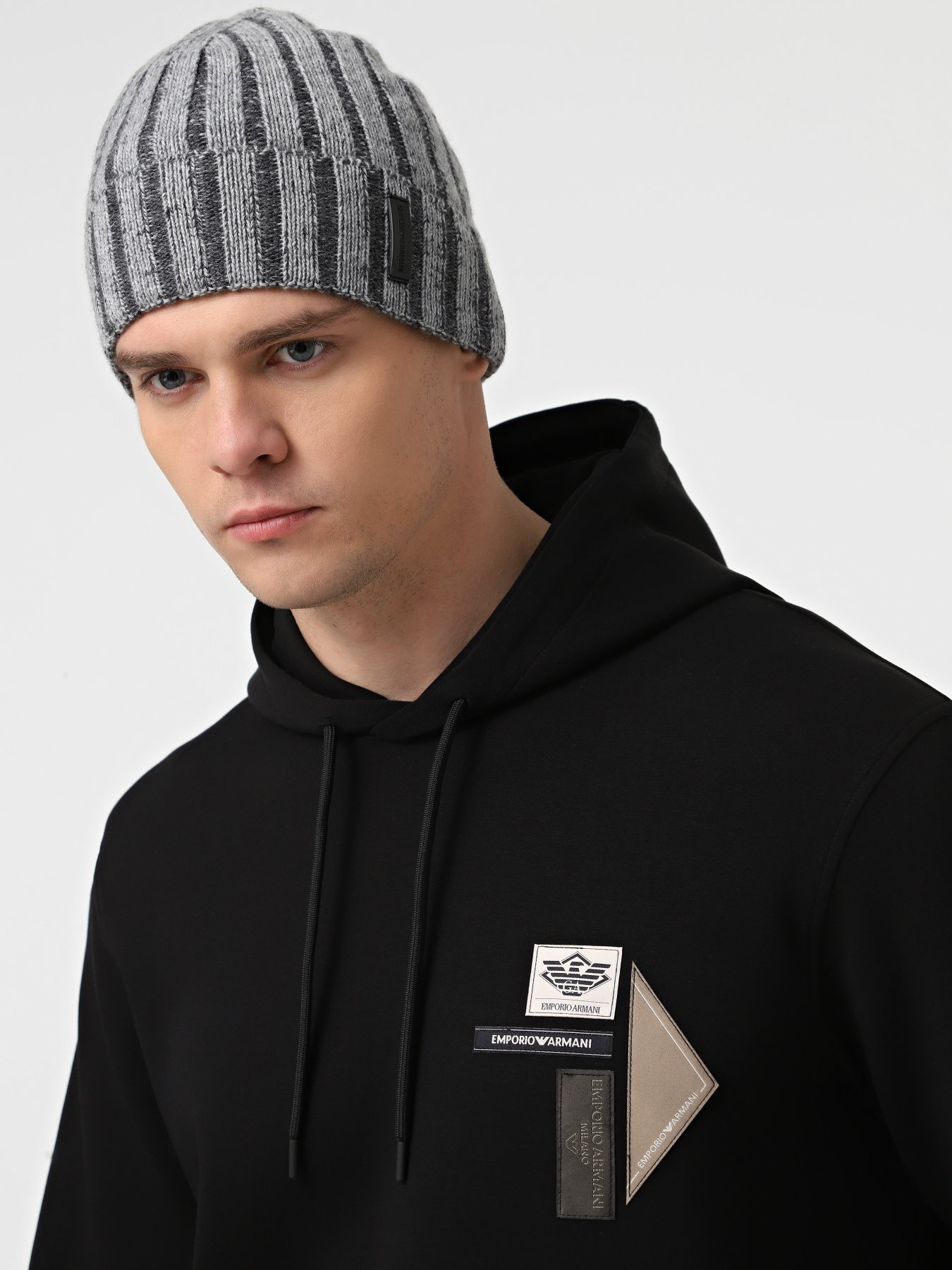 Шапка Emporio Armani модель EM003748-AF19897-M8120 Фото