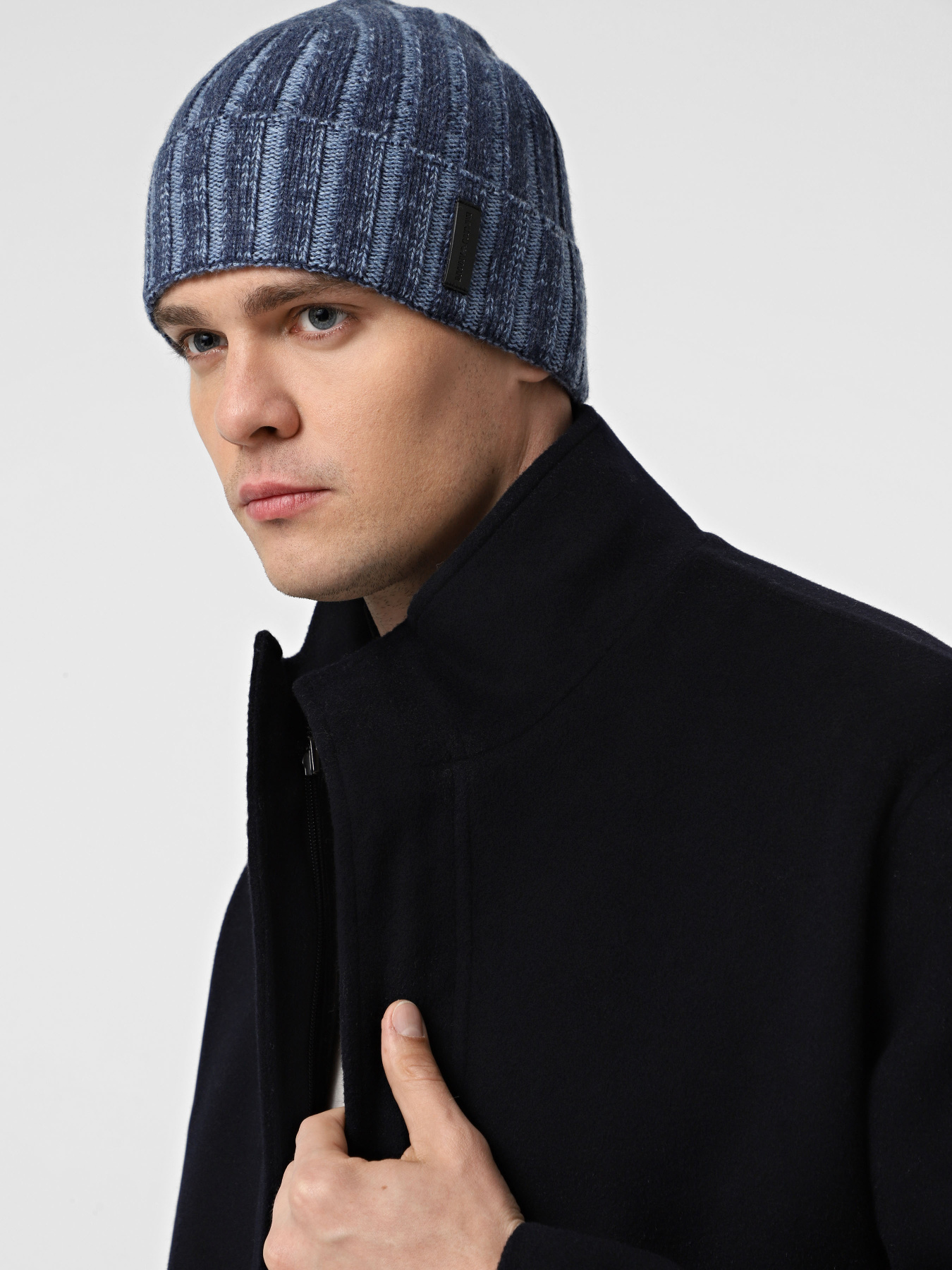 Шапка Emporio Armani модель EM003748-AF19897-MB372 Шапка Emporio Armani модель EM003748-AF19897-MB372 Фото