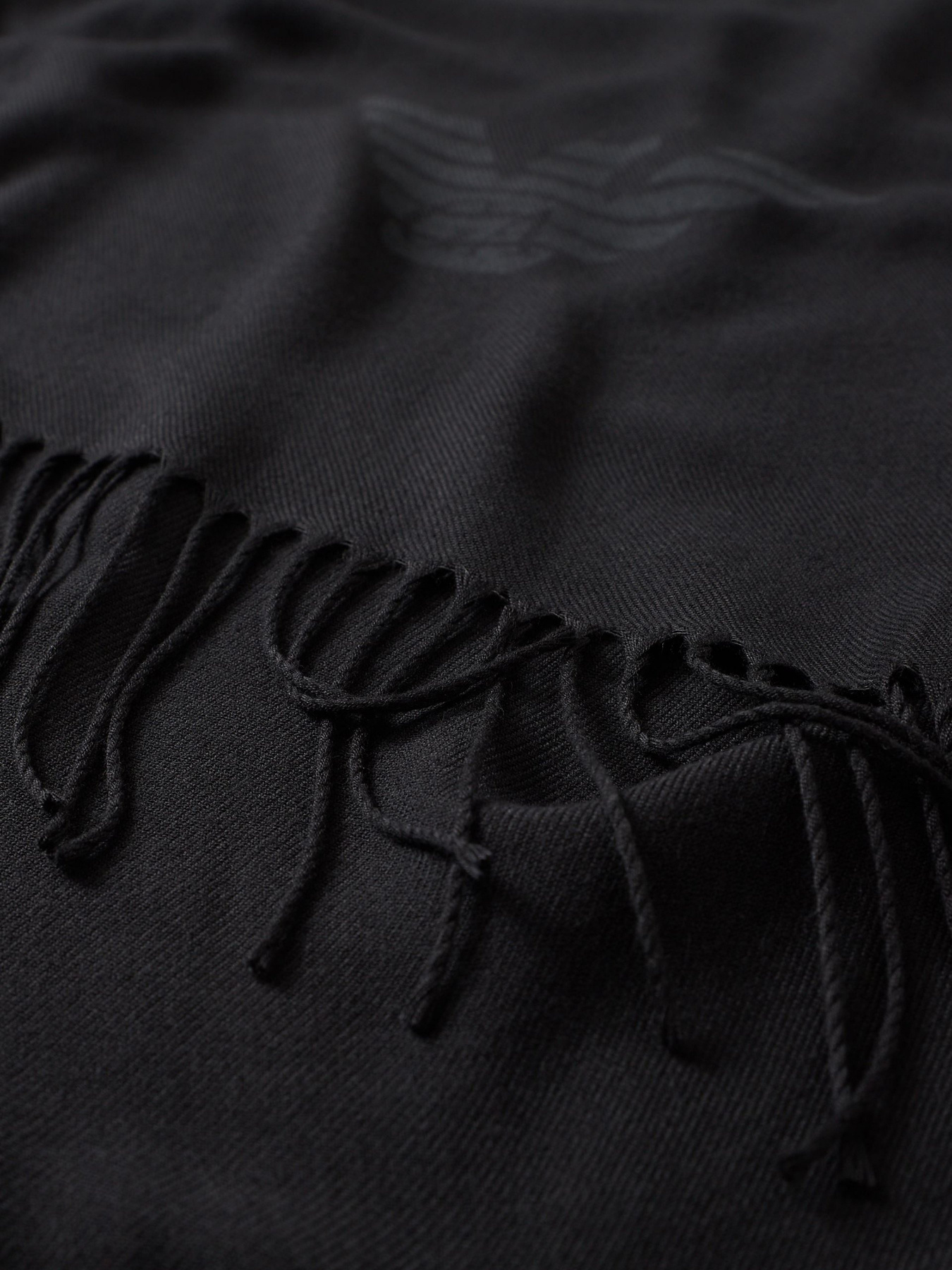 Шарф Emporio Armani модель 625214-CC318-00020 Шарф Emporio Armani модель 625214-CC318-00020 Фото