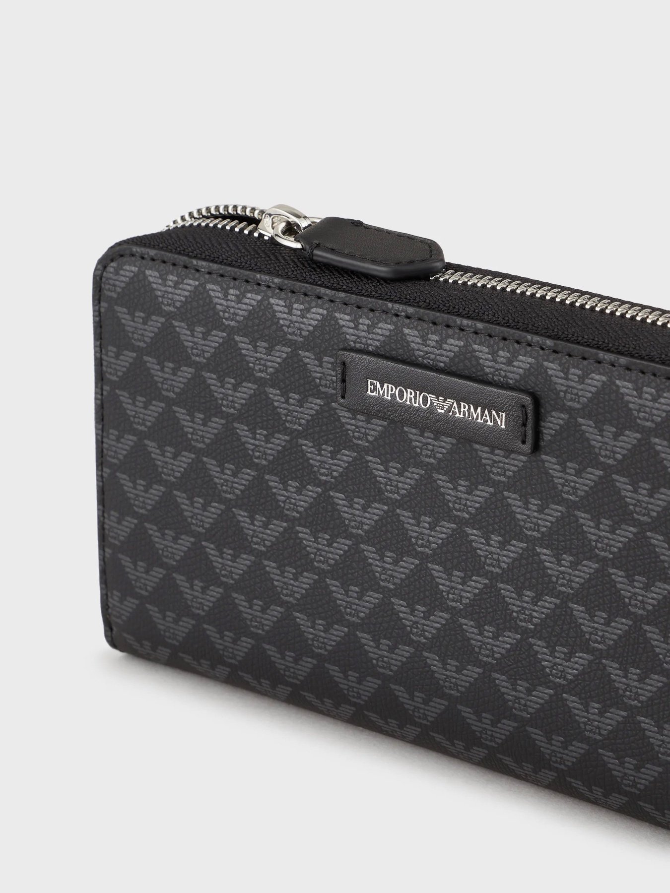 Кошелек Emporio Armani модель Y3H168-Y413E-80001 Фото