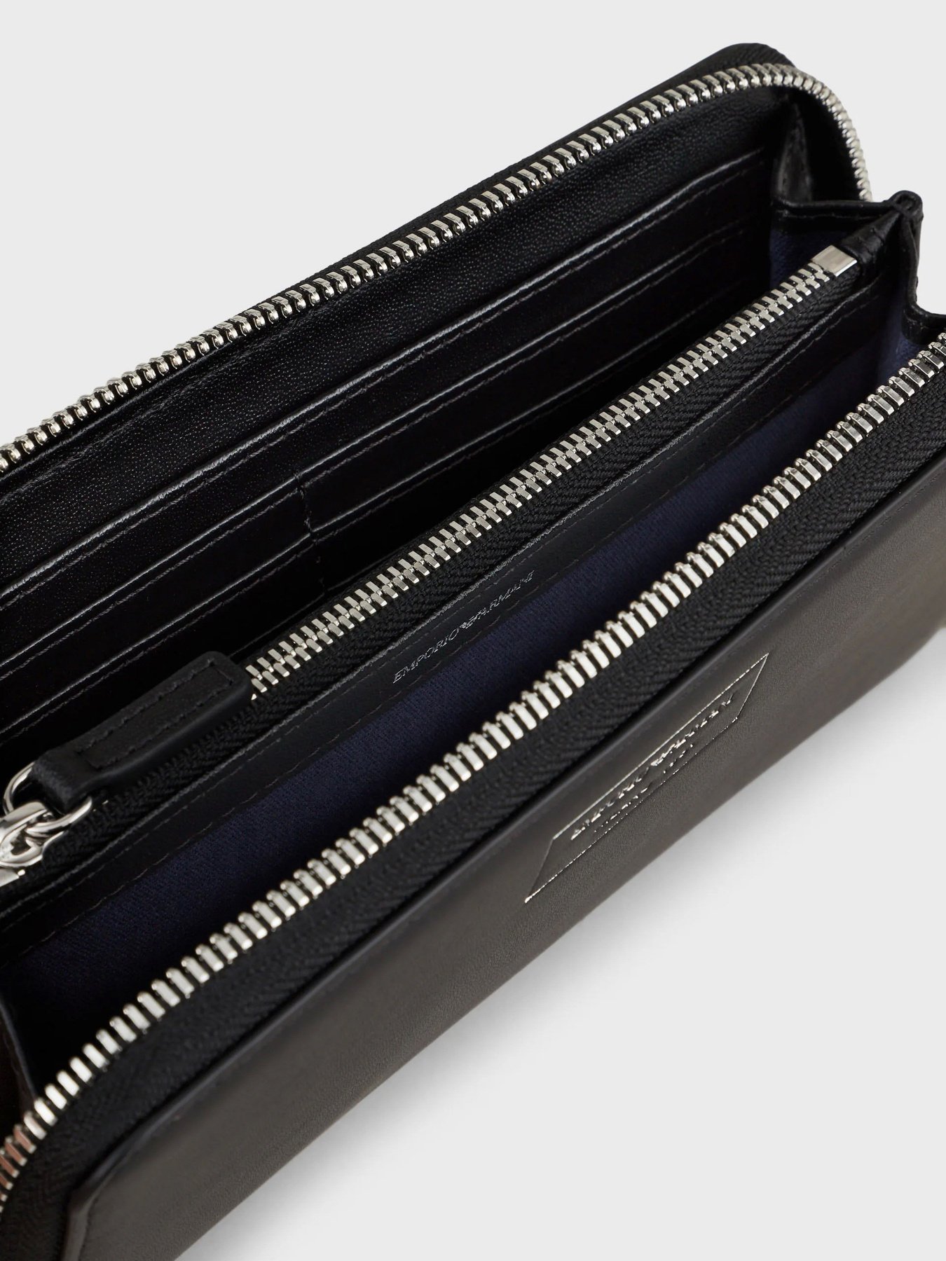 Кошелек Emporio Armani модель Y3H168-Y478E-80001 Фото