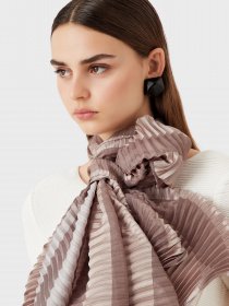 Шарф Emporio Armani модель 635221-3R341-25641 Фото