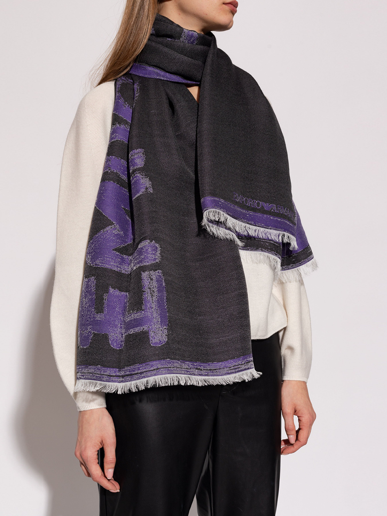 Шарф Emporio Armani модель 635250-3R300-00020 Фото