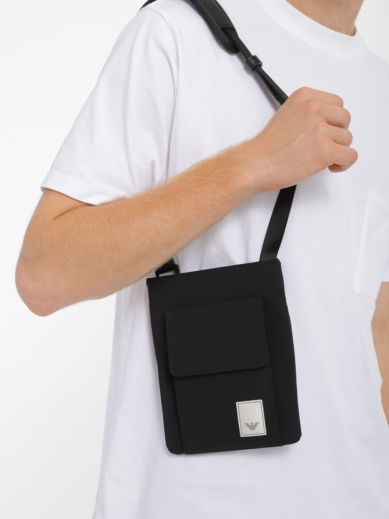 Сумка Emporio Armani Travel Essentials модель Y4R384-Y104V-84084 Фото