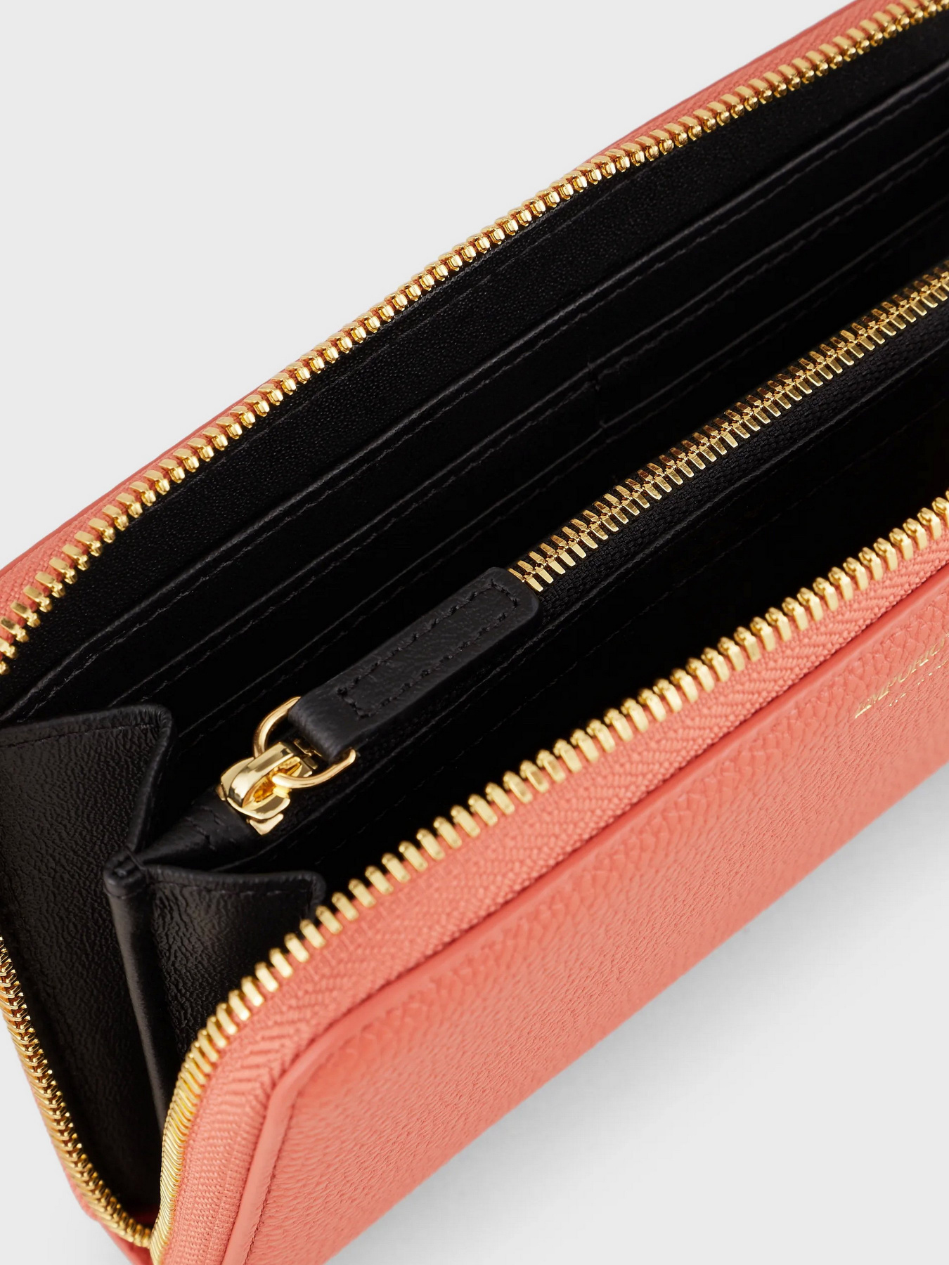 Кошелек Emporio Armani модель Y3H168-YFW9B-80038 Фото