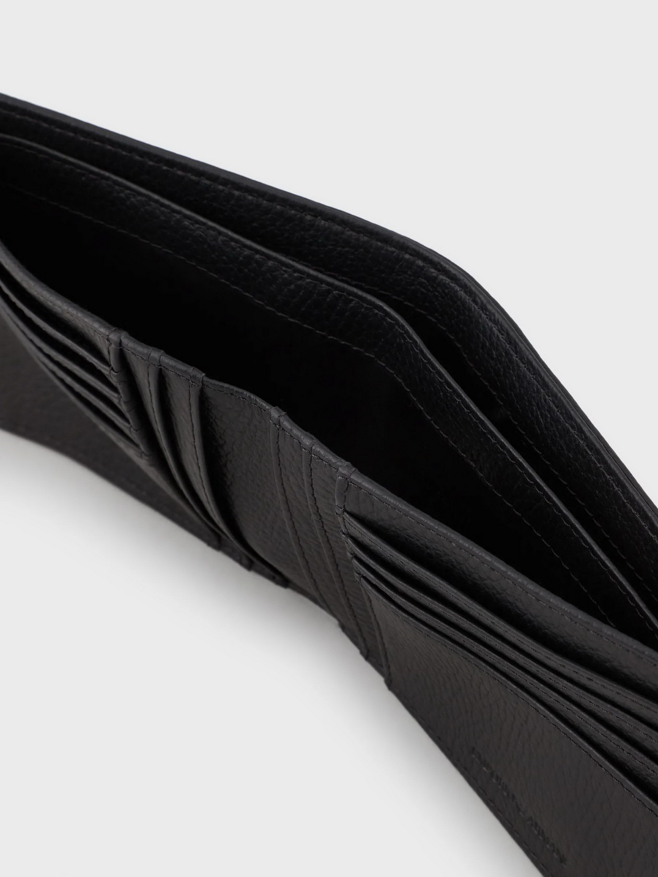 Кошелек Emporio Armani модель Y4R166-Y068E-80001 Фото