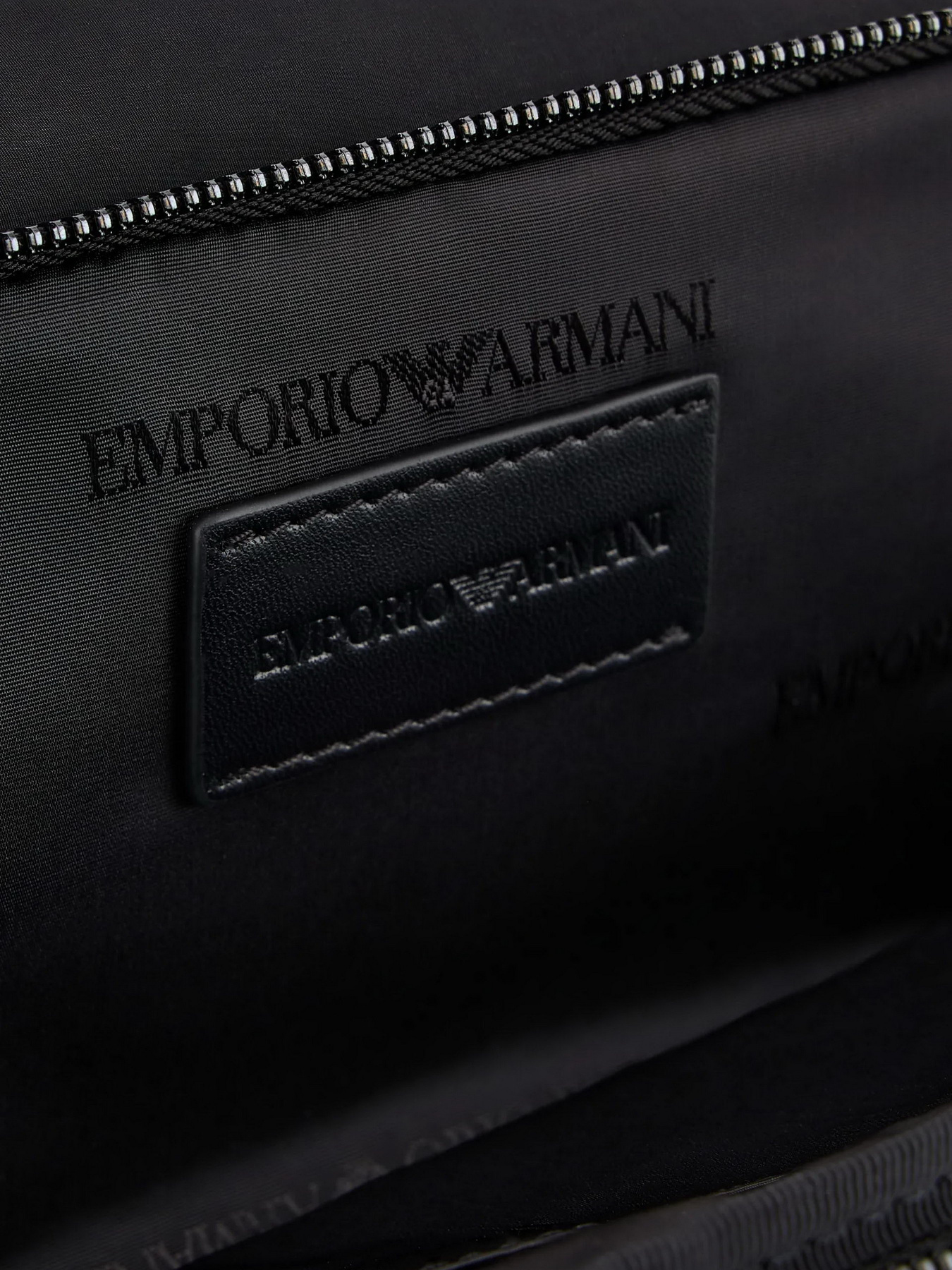 Портмоне Emporio Armani модель Y4R509-Y701J-80001 Фото