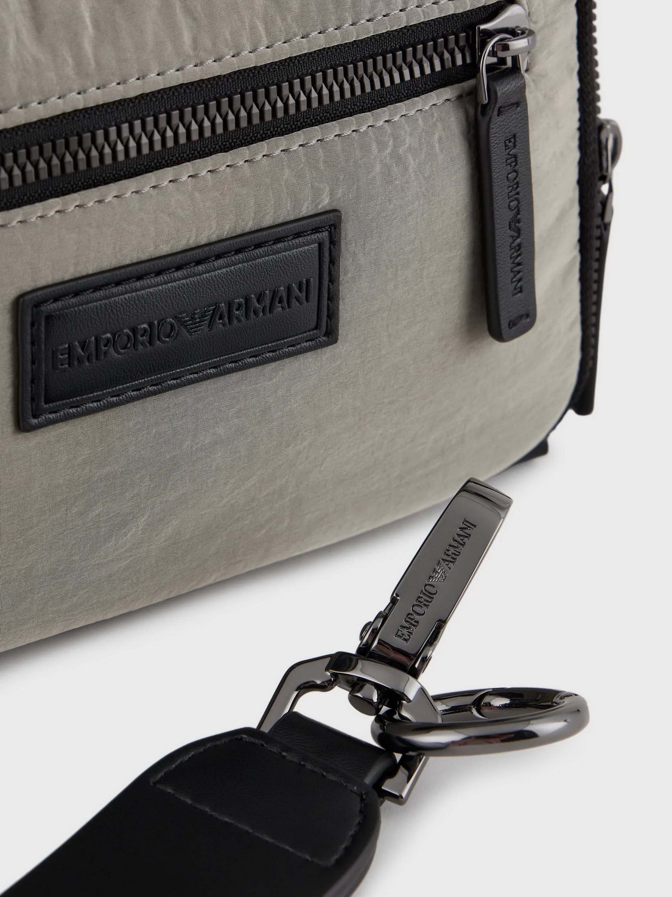 Портмоне Emporio Armani модель Y4R509-Y701J-80519 Фото