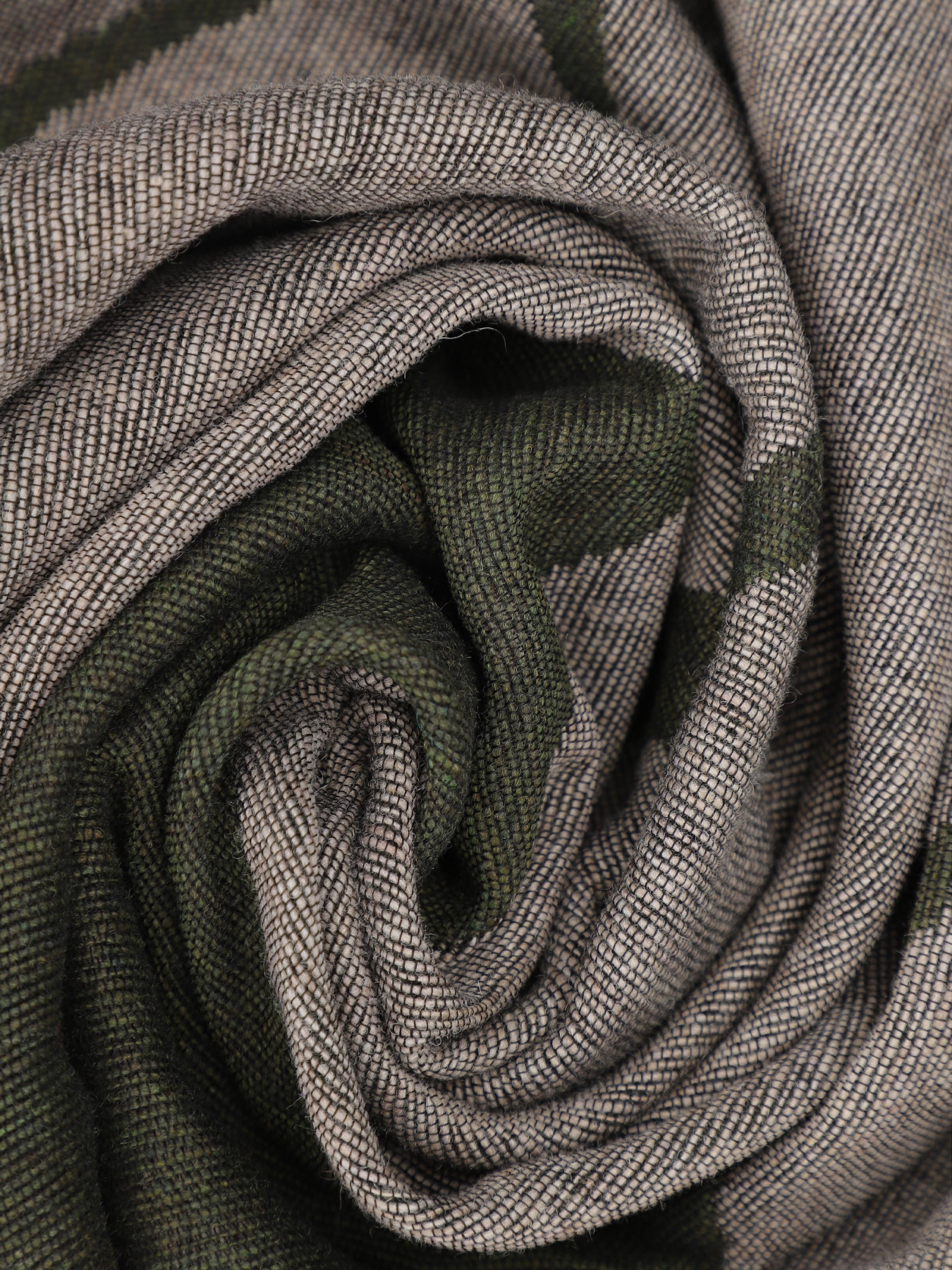 Шарф Emporio Armani модель 625251-3F325-00055 Фото