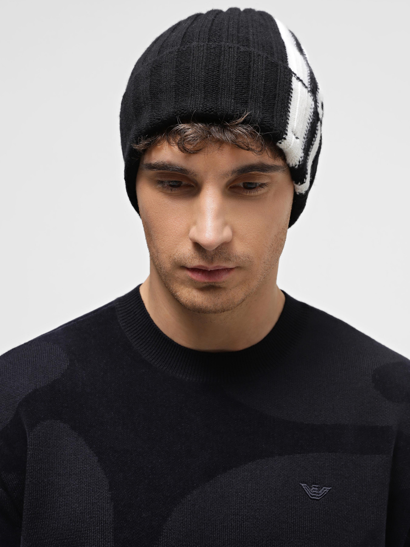 Шапка Emporio Armani модель 627408-3F362-00020 Фото