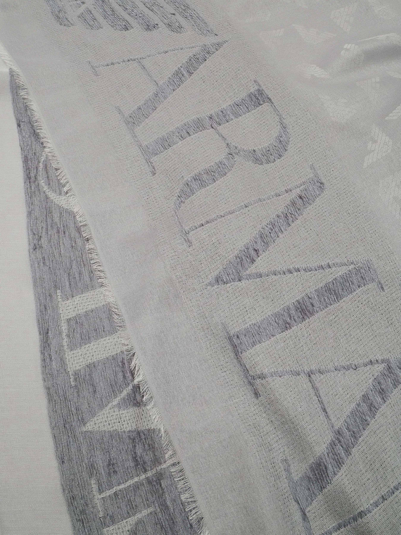 Шарф Emporio Armani модель 635243-3F315-26341 Фото