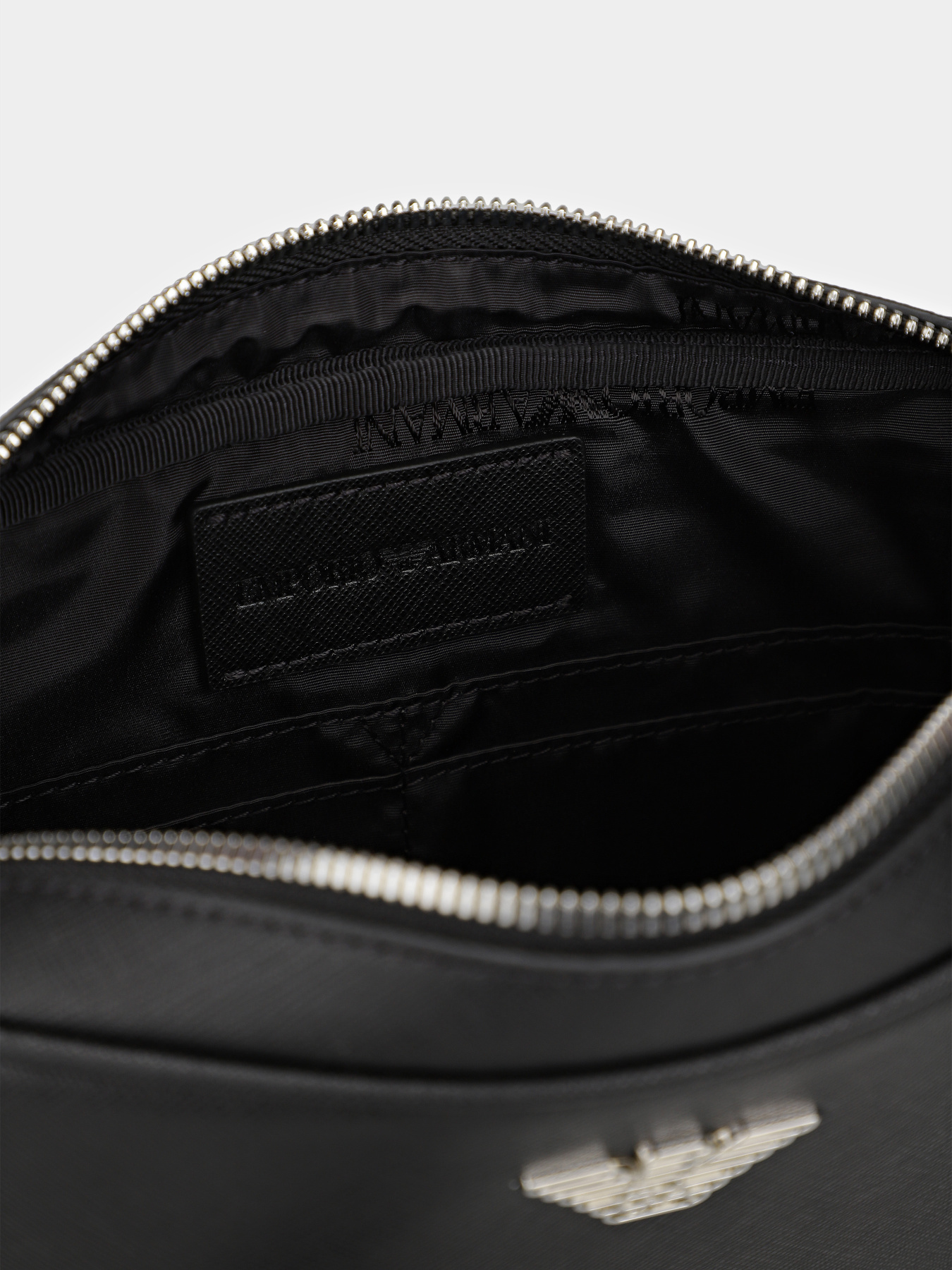 Emporio Armani модель Y4R356-Y138E-81072 Фото