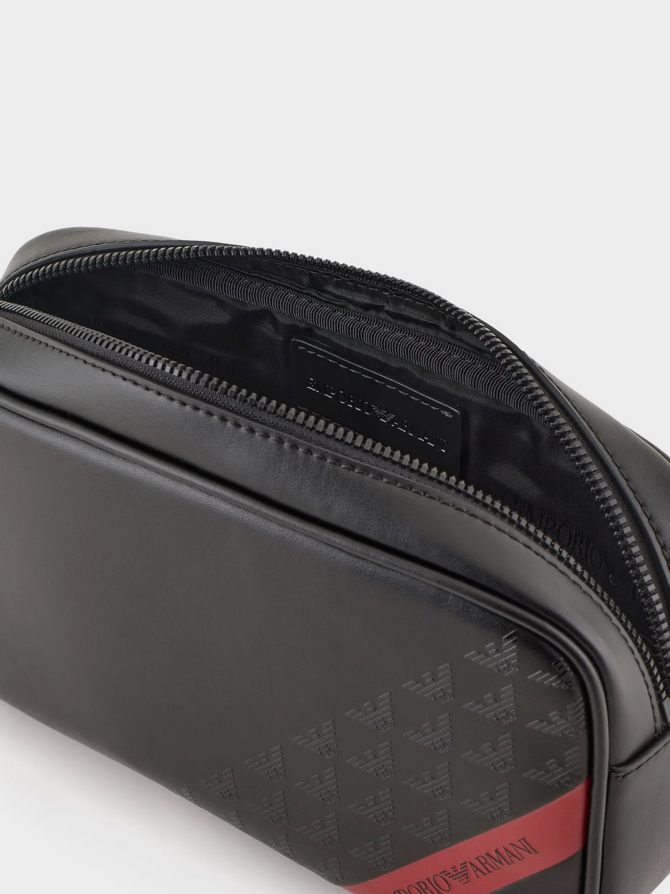 Emporio Armani модель Y4R356-YQ12V-80681 Фото