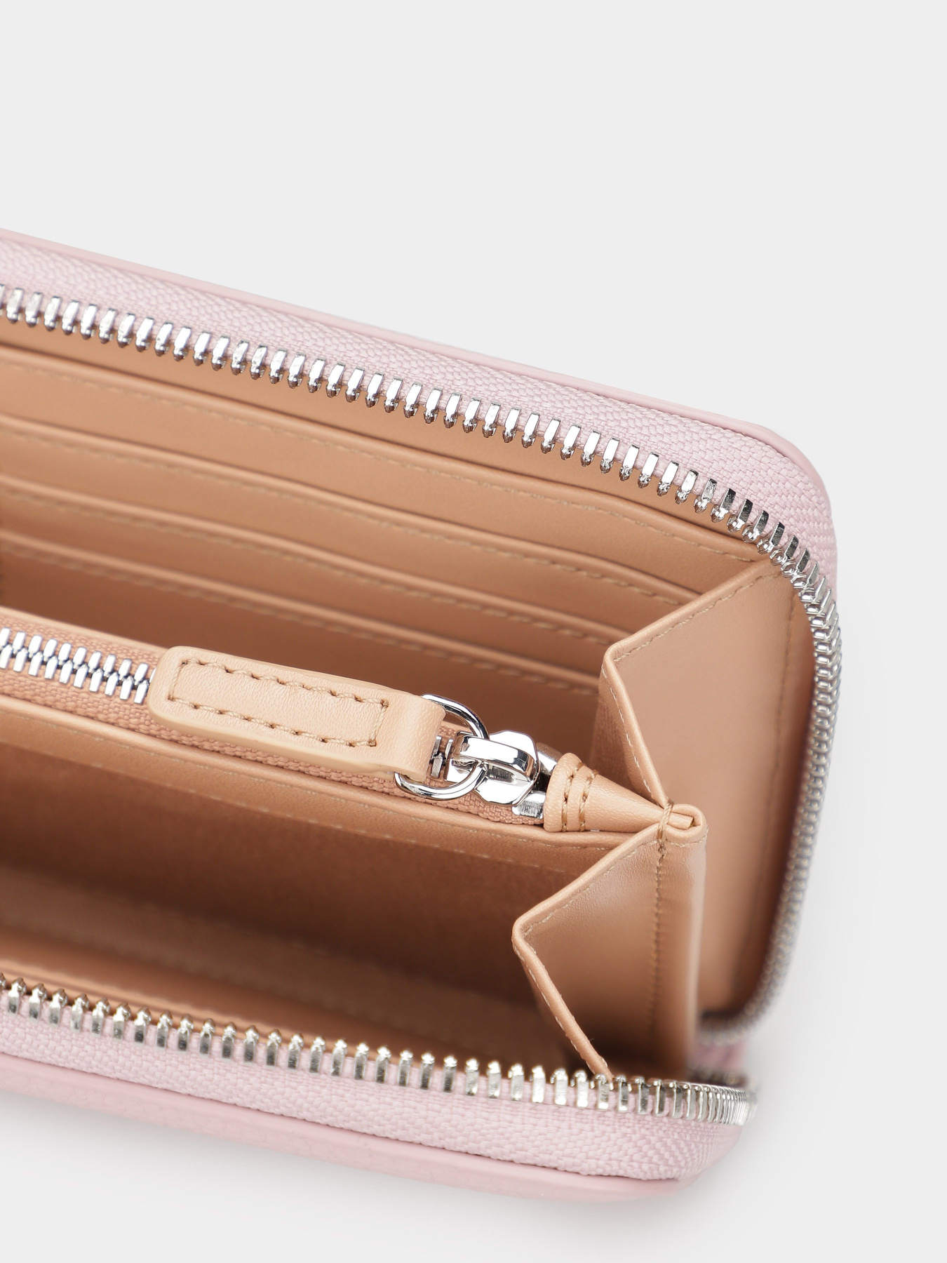 Кошелек Emporio Armani модель Y3H168-YVZ7E-80715 Кошелек Emporio Armani модель Y3H168-YVZ7E-80715 Фото