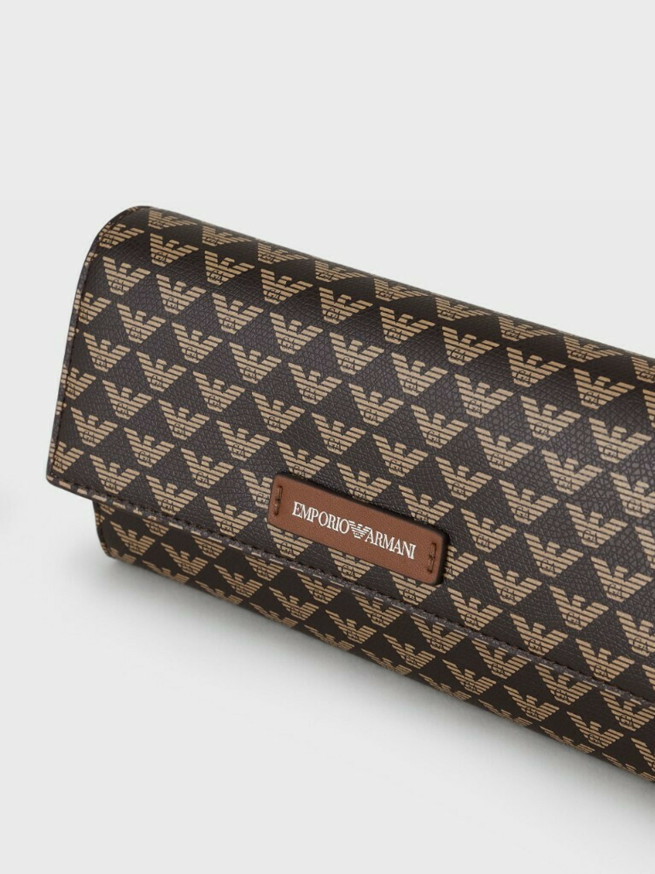 Клатч Emporio Armani модель Y3H170-YFH1E-85217 Клатч Emporio Armani модель Y3H170-YFH1E-85217 Фото