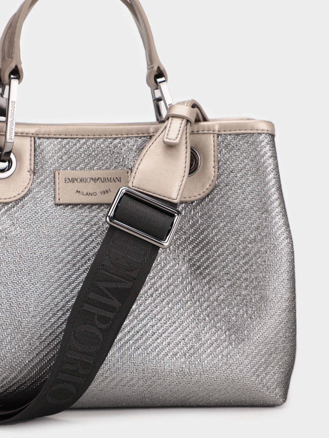 Сумка Emporio Armani модель Y3D166-Y395X-81028 Сумка Emporio Armani модель Y3D166-Y395X-81028 Фото