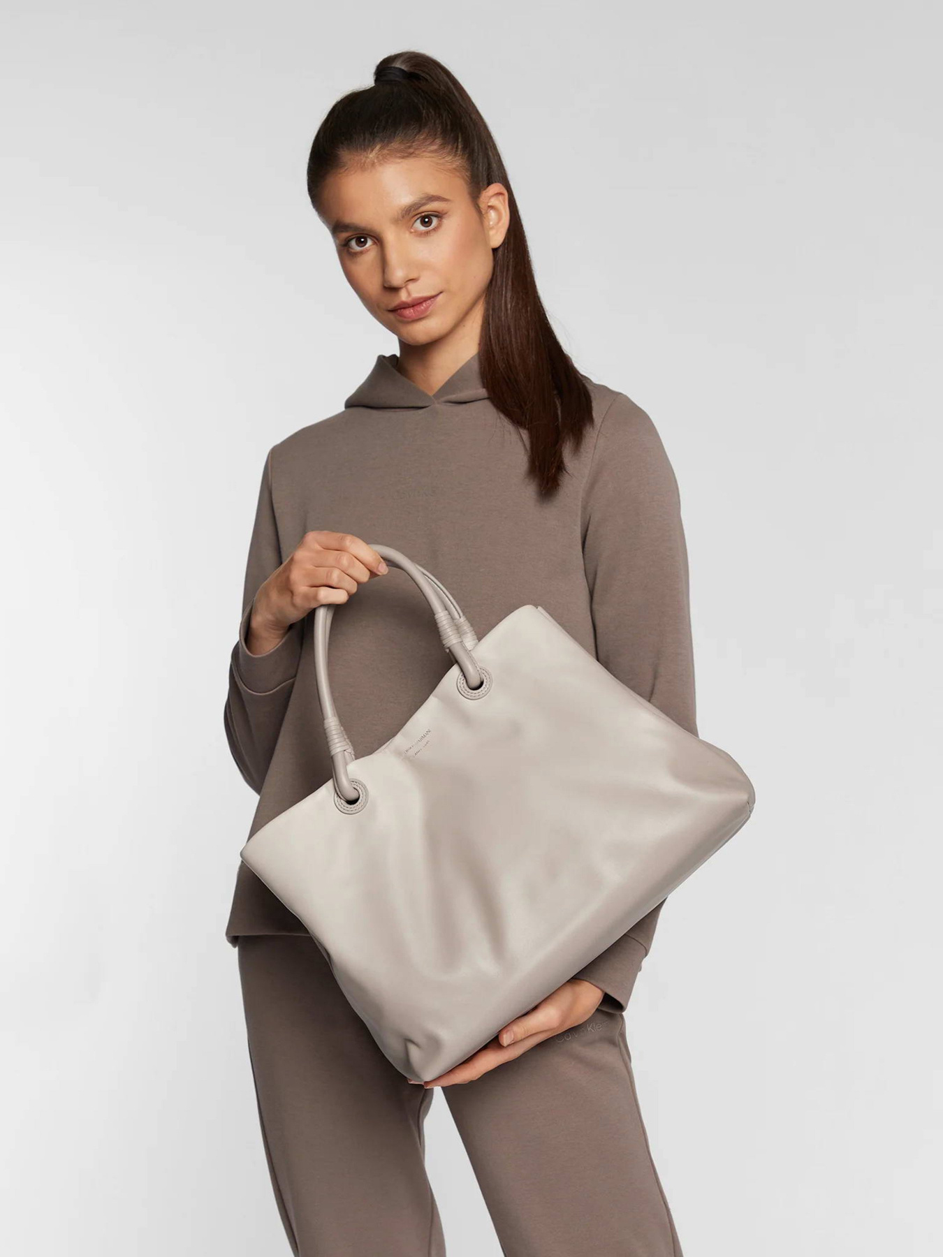 Сумка Emporio Armani модель Y3D238-Y474E-80129 Фото